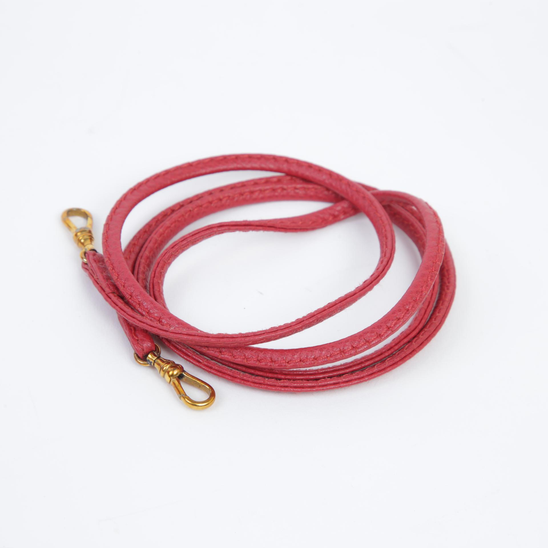Very Good ( Rank A)  HERMÈS  Mini Mini Kelly Rouge Vif (53) Courchevel Gold hardware Square H (2004) - 14