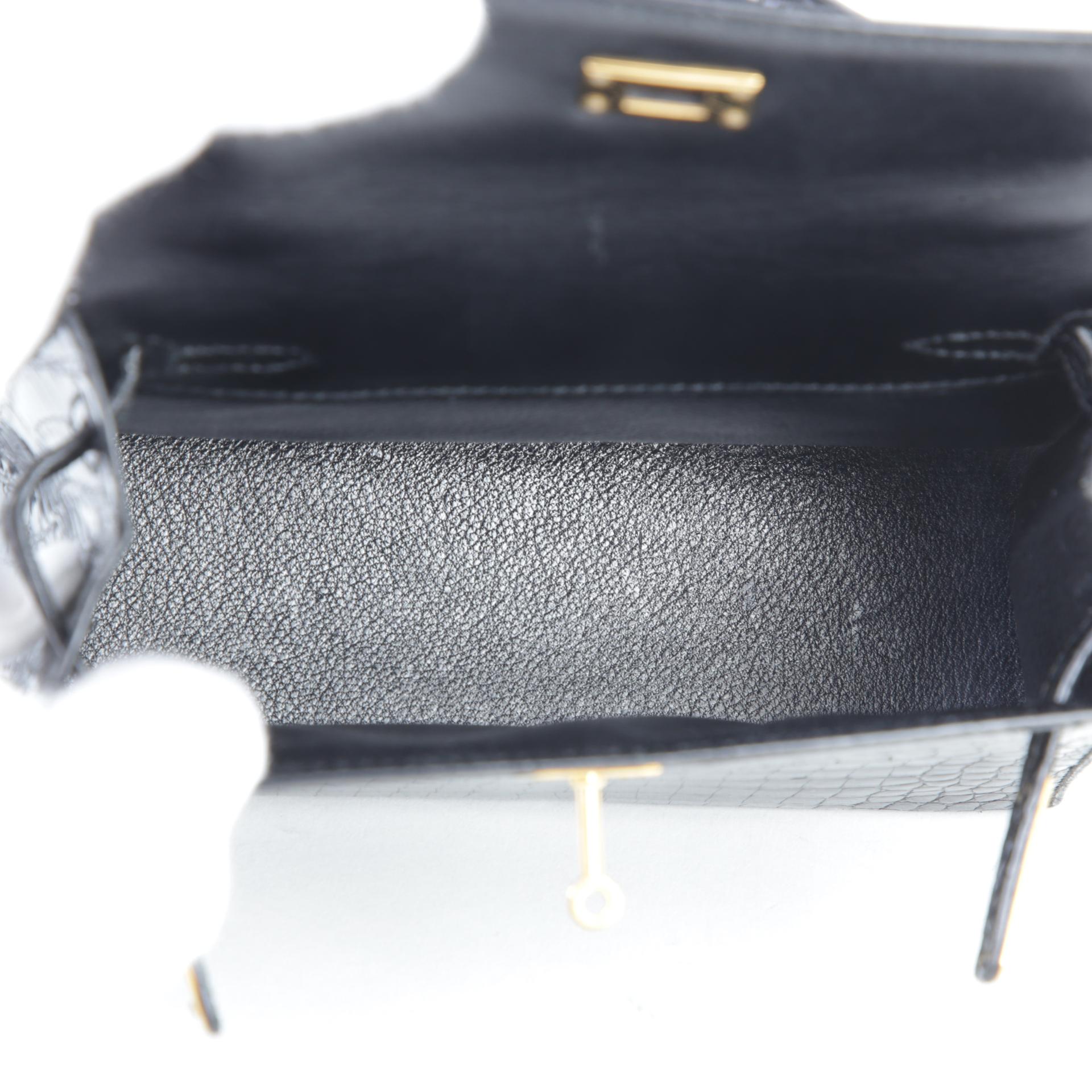 Good ( Rank AB) HERMÈS Mini Mini Kelly Black (89) Shiny Porosus Crocodile Gold hardware Circle V (1992) - 10
