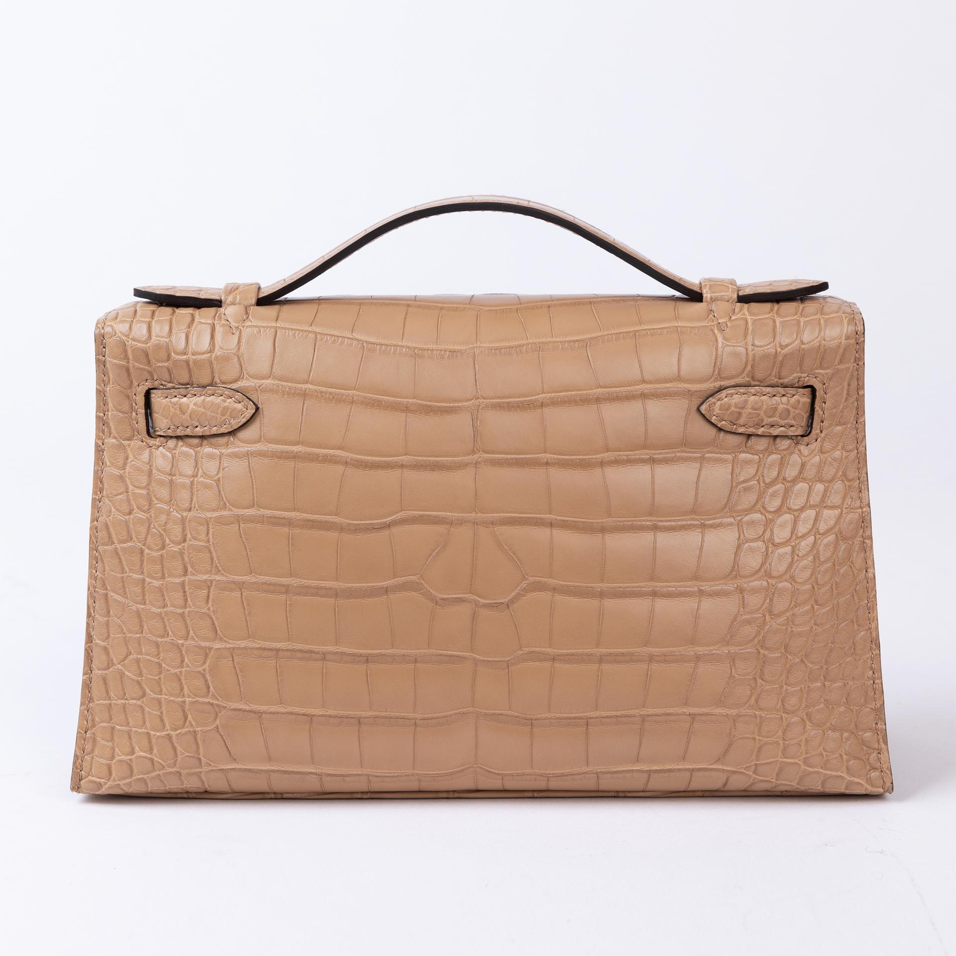 Brand New ( Rank N ) HERMÈS Kelly Pochette Chai (0M) Matte Alligator Gold hardware W (2024) - 2