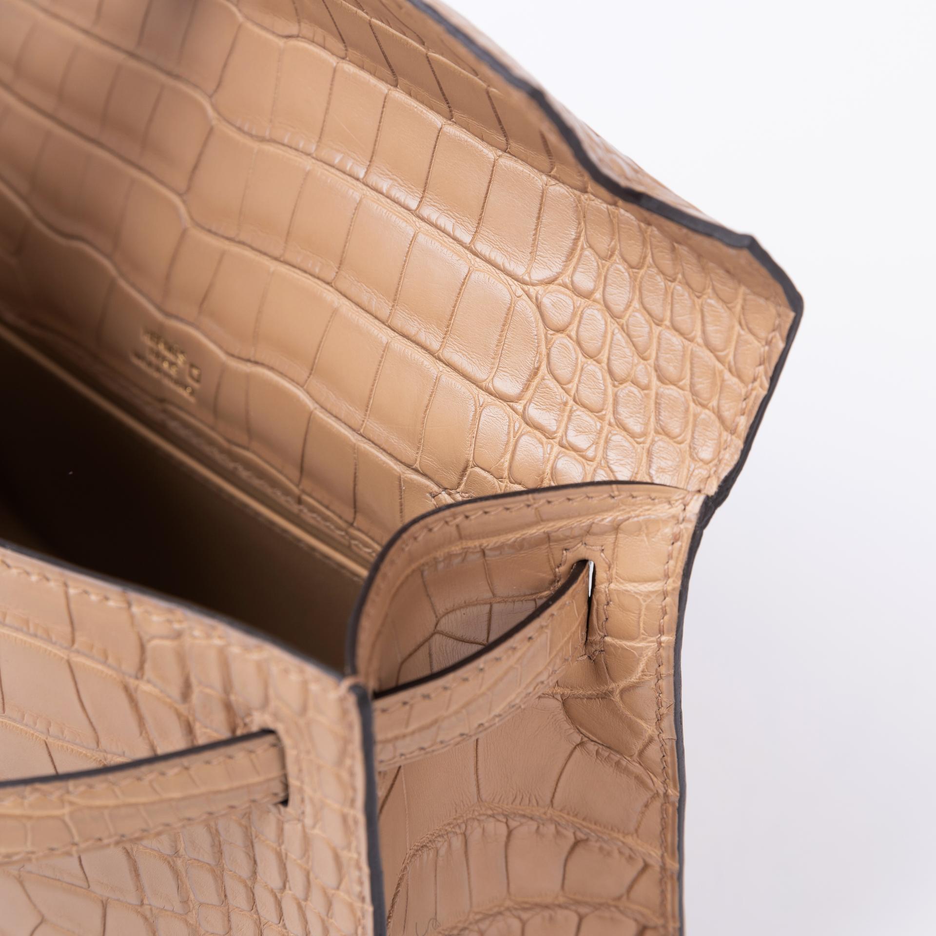 Brand New ( Rank N ) HERMÈS Kelly Pochette Chai (0M) Matte Alligator Gold hardware W (2024) - 12