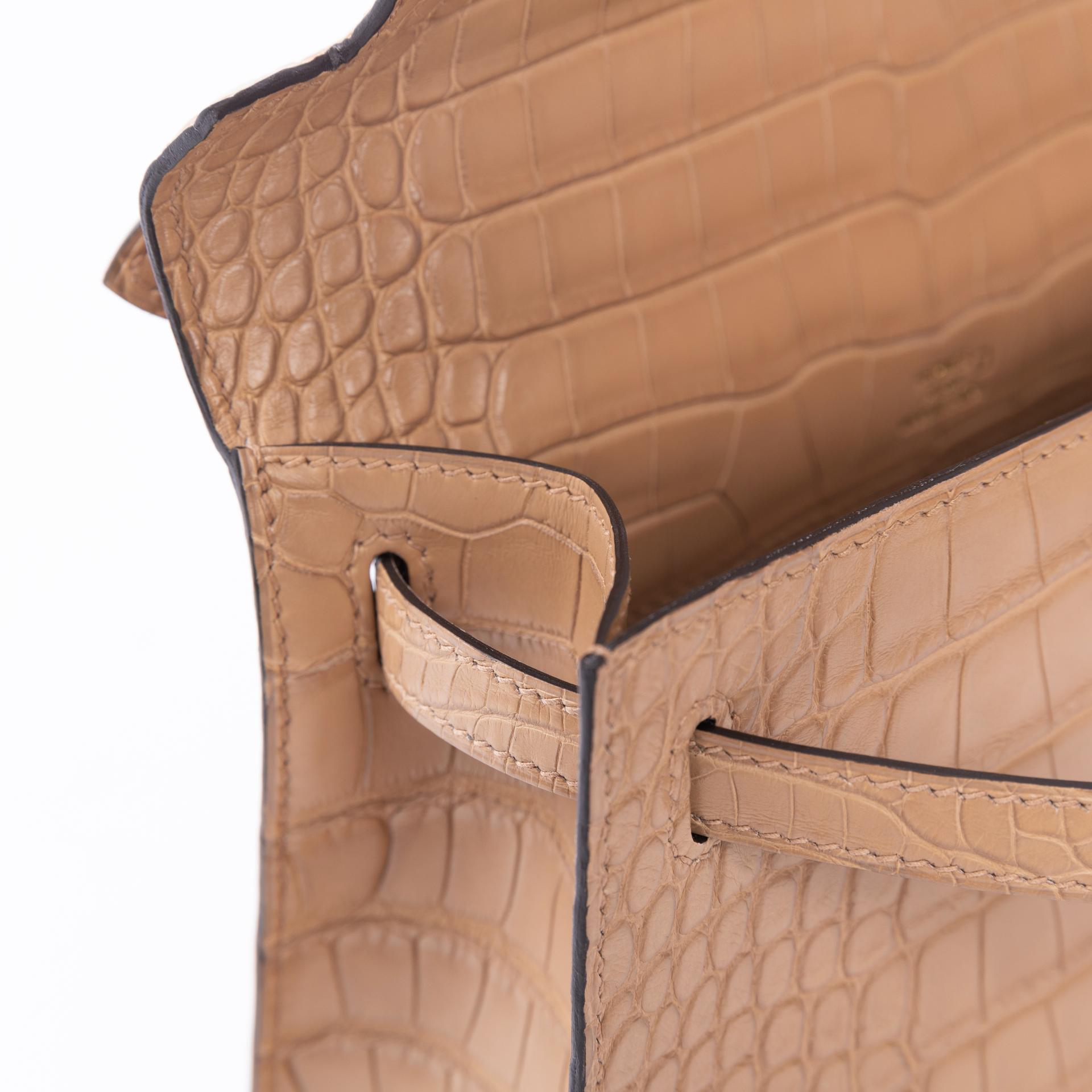 Brand New ( Rank N ) HERMÈS Kelly Pochette Chai (0M) Matte Alligator Gold hardware W (2024) - 13