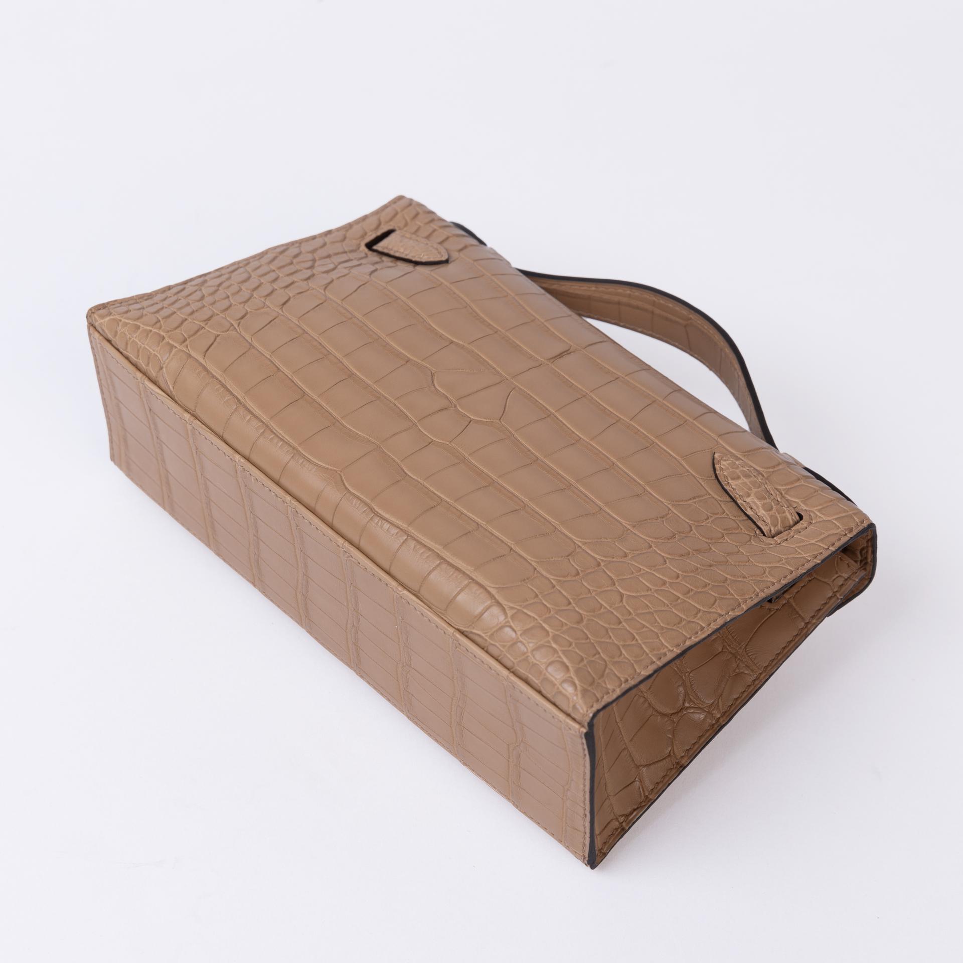 Brand New ( Rank N ) HERMÈS Kelly Pochette Chai (0M) Matte Alligator Gold hardware W (2024) - 9