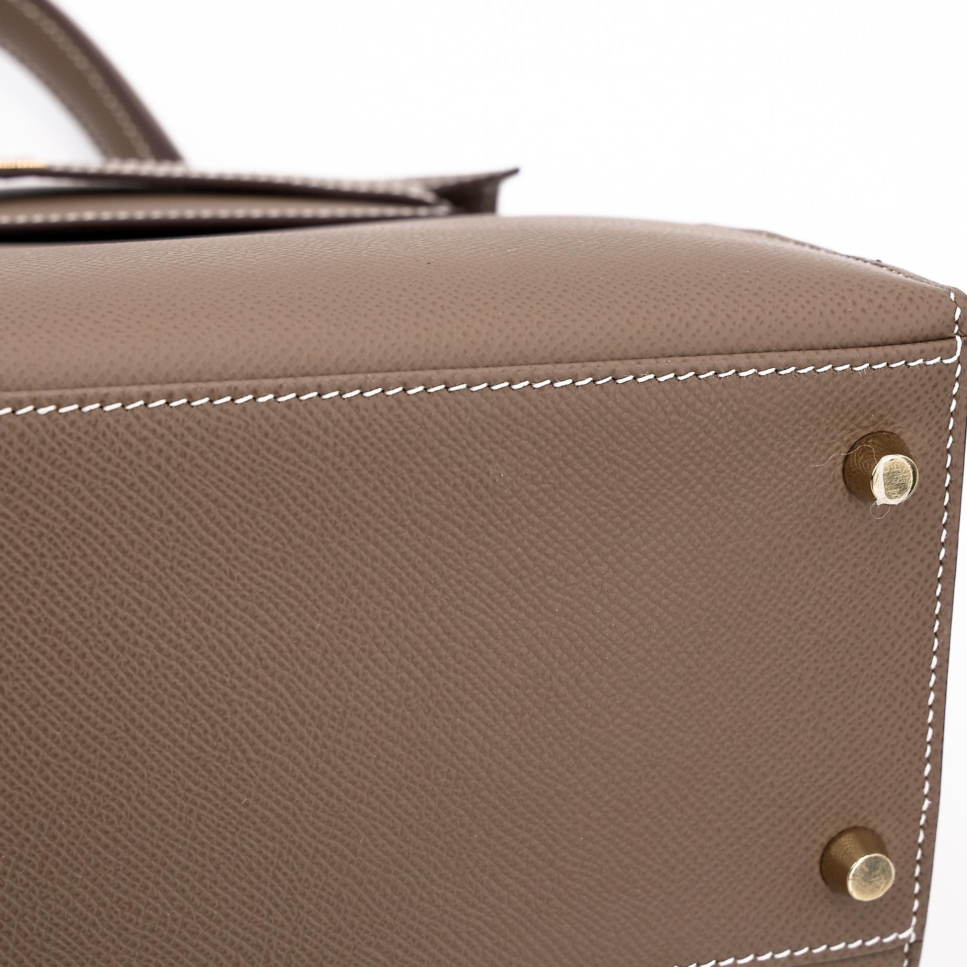 Excellent ( Rank SA ) HERMÈS Kelly 28 Sellier Etoupe (18) Epsom Gold hardware U (2022) - 12