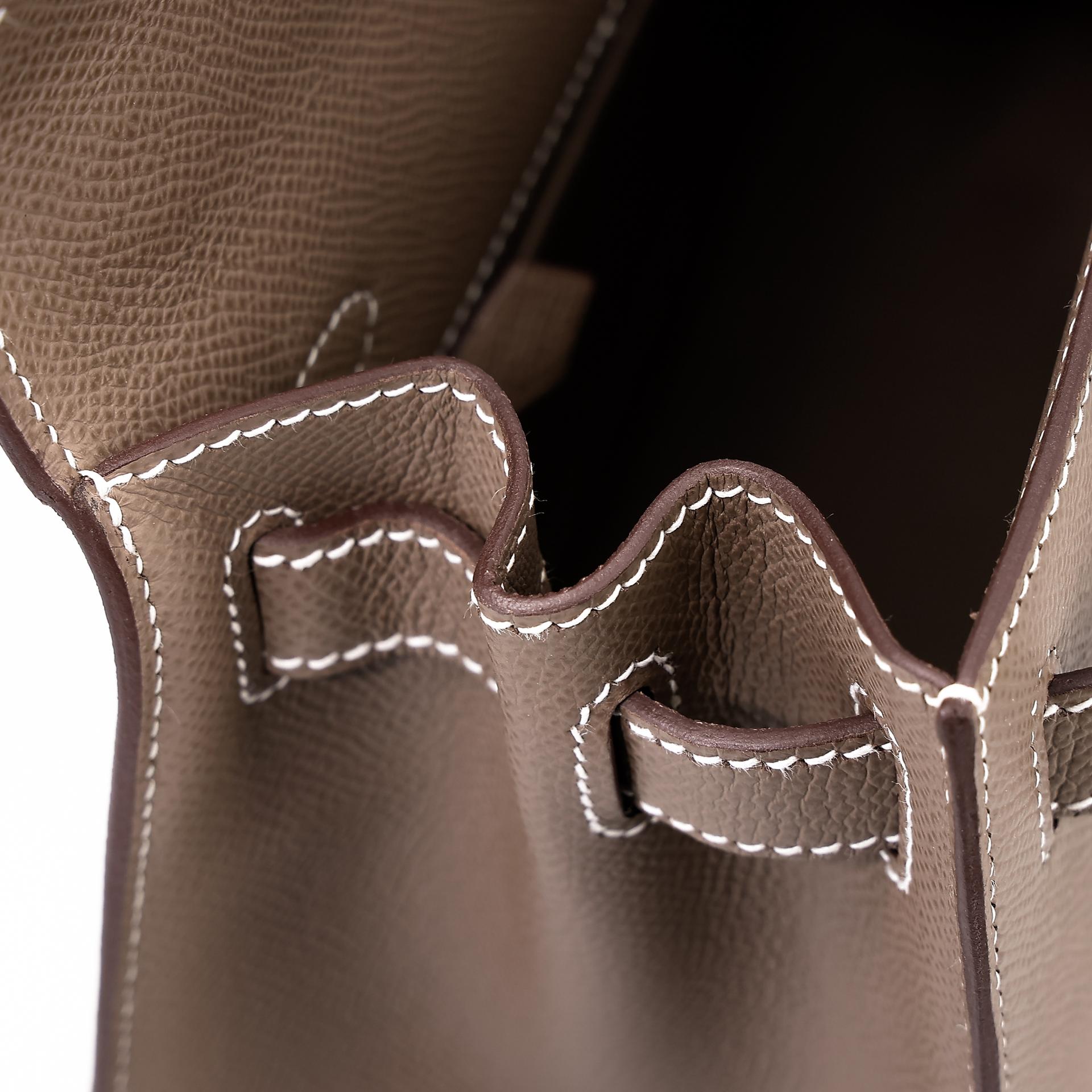 Excellent ( Rank SA ) HERMÈS Kelly 28 Sellier Etoupe (18) Epsom Gold hardware U (2022) - 23