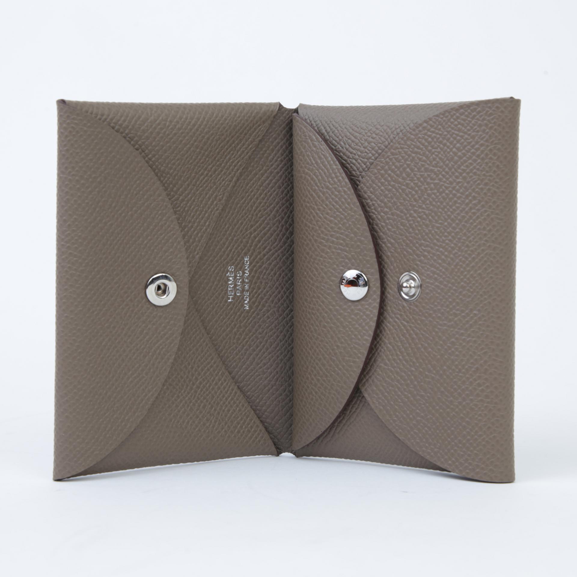 Brand New ( Rank N ) HERMÈS Calvi Duo card holder Etoupe (18) Epsom W (2024) - 7