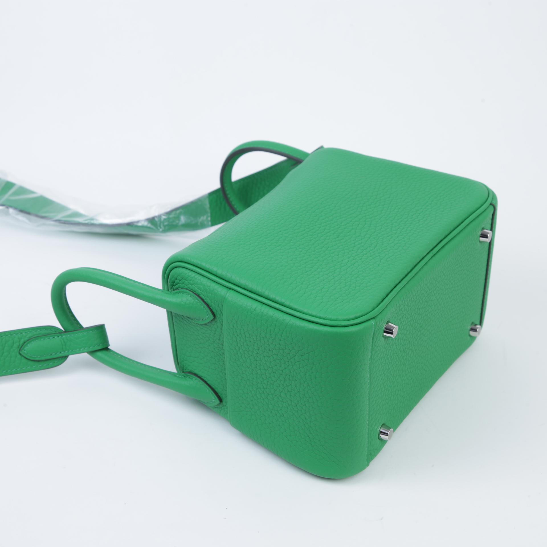 全新 HERMÈS 愛馬仕 Mini Lindy 二代 1K 竹子綠 Bamboo Clemence小牛皮 銀扣 W刻 2024年 - 6