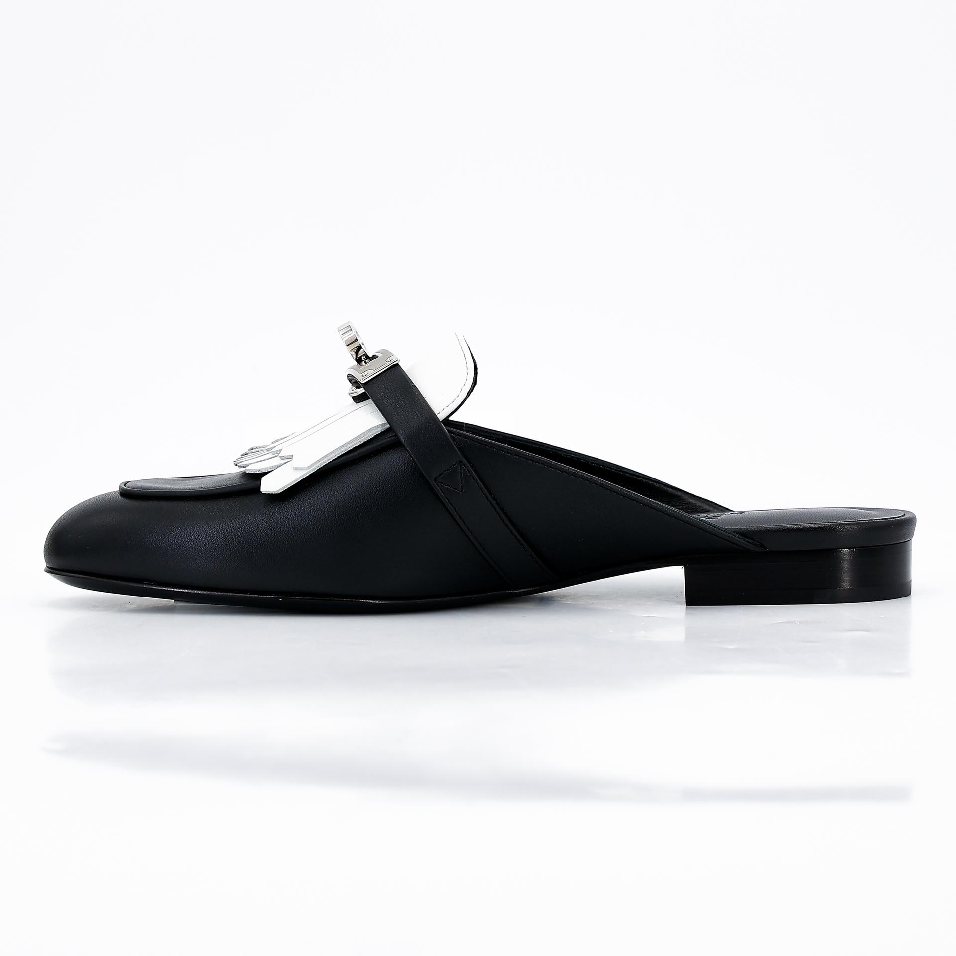 Brand New ( Rank N ) HERMÈS Oz mule Black (89) White (01) Calfskin Palladium hardware - 10