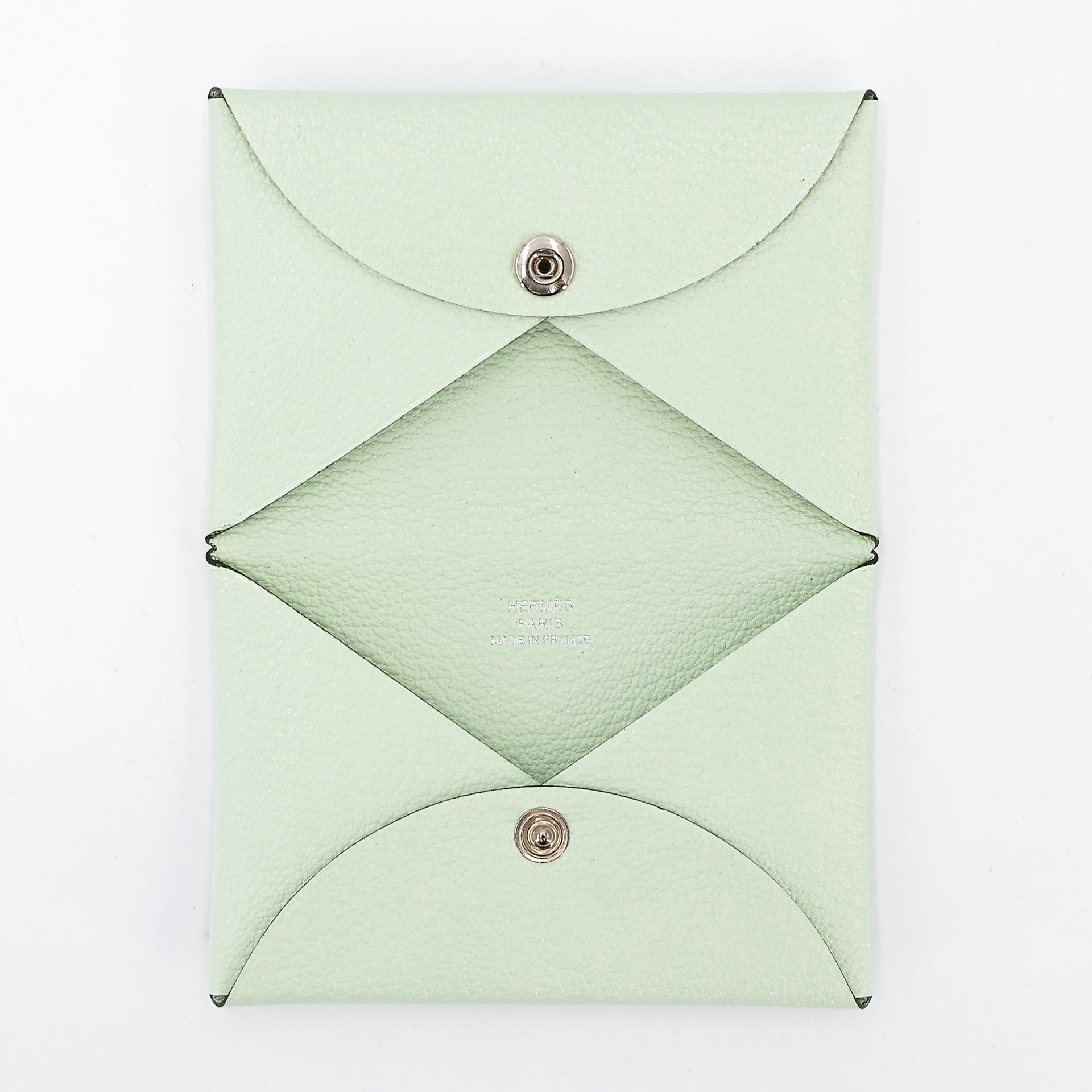 Brand New ( Rank N ) HERMÈS Calvi card holder Vert Fizz (0S) Chevre Palladium hardware U (2022) - 7