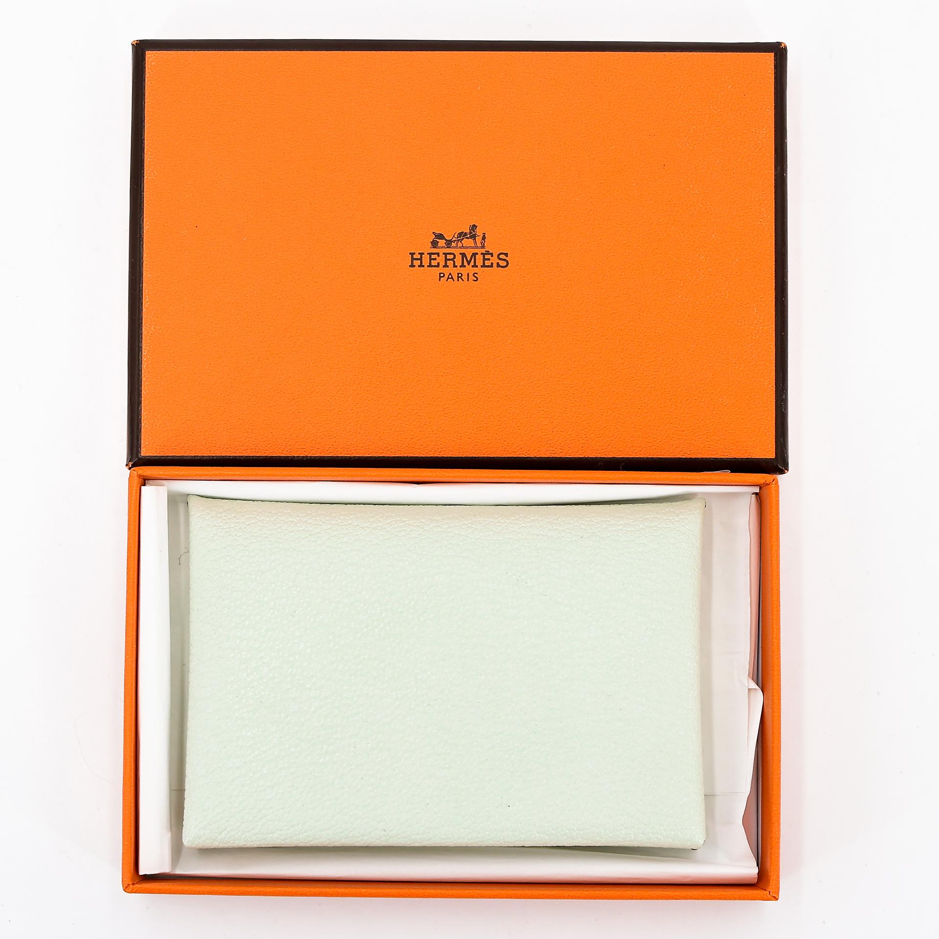 Brand New ( Rank N ) HERMÈS Calvi card holder Vert Fizz (0S) Chevre Palladium hardware U (2022) - 15