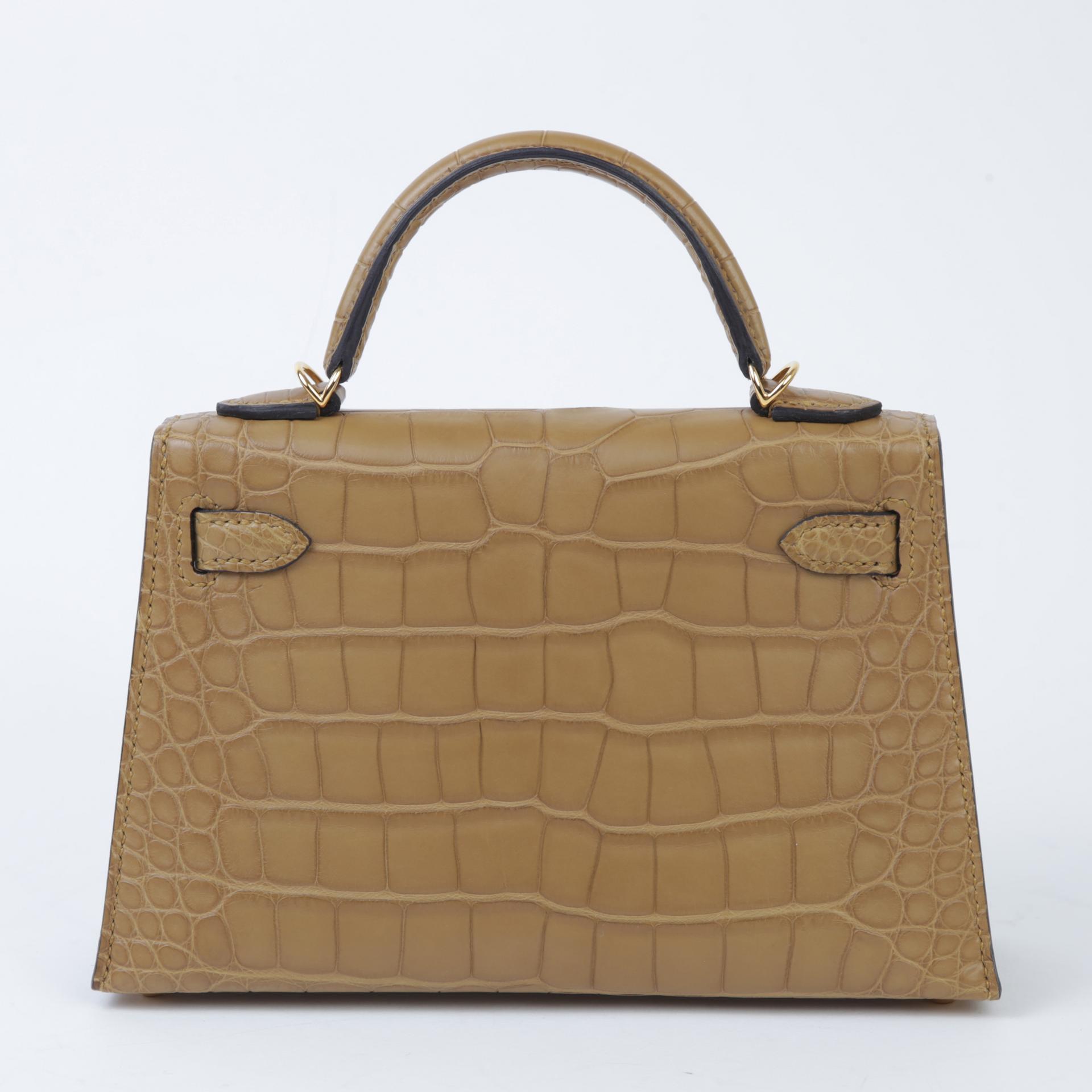 Excellent ( Rank SA ) HERMÈS Mini Kelly II Kraft (2H) Matte Alligator Gold hardware Z (2021) - 2