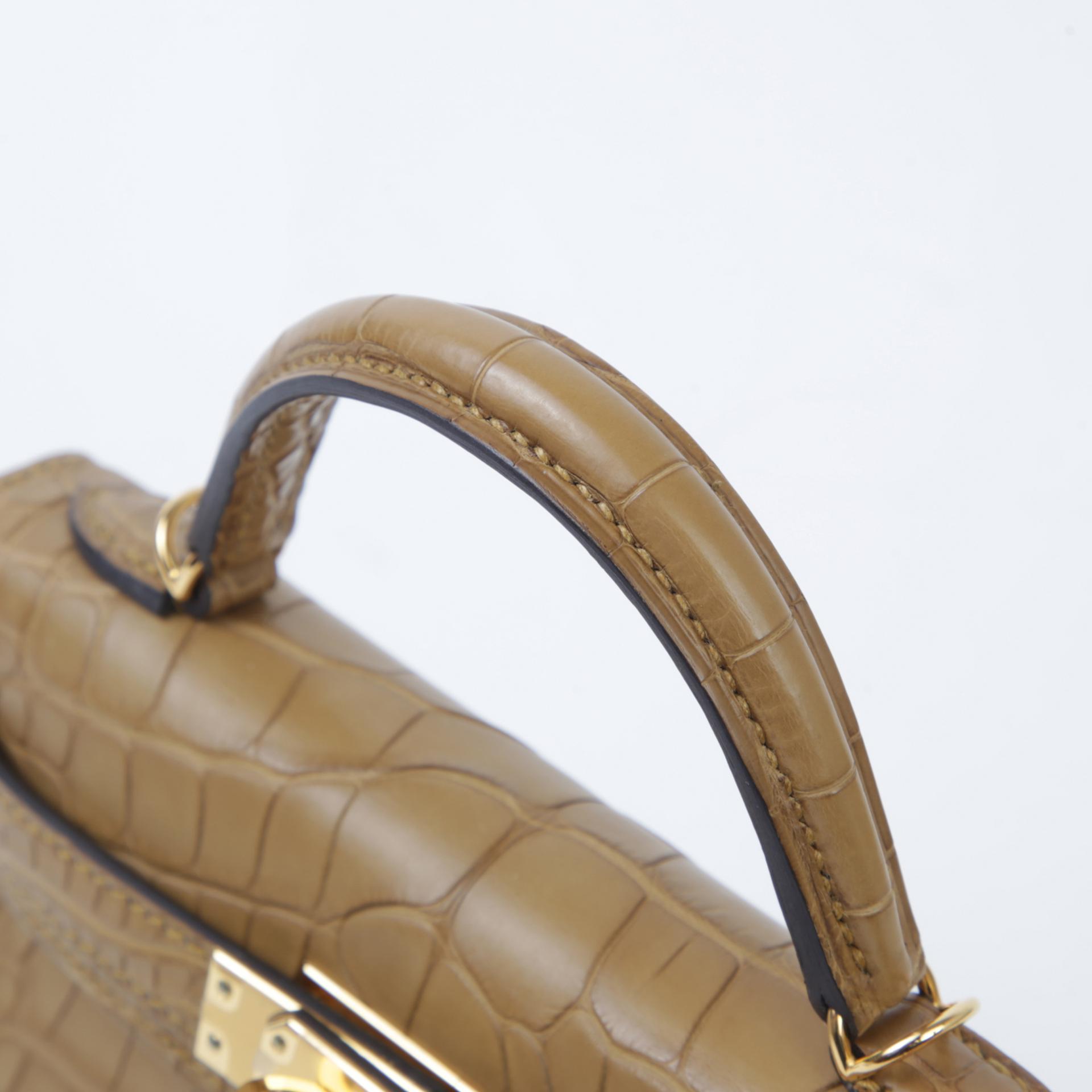 Excellent ( Rank SA ) HERMÈS Mini Kelly II Kraft (2H) Matte Alligator Gold hardware Z (2021) - 3