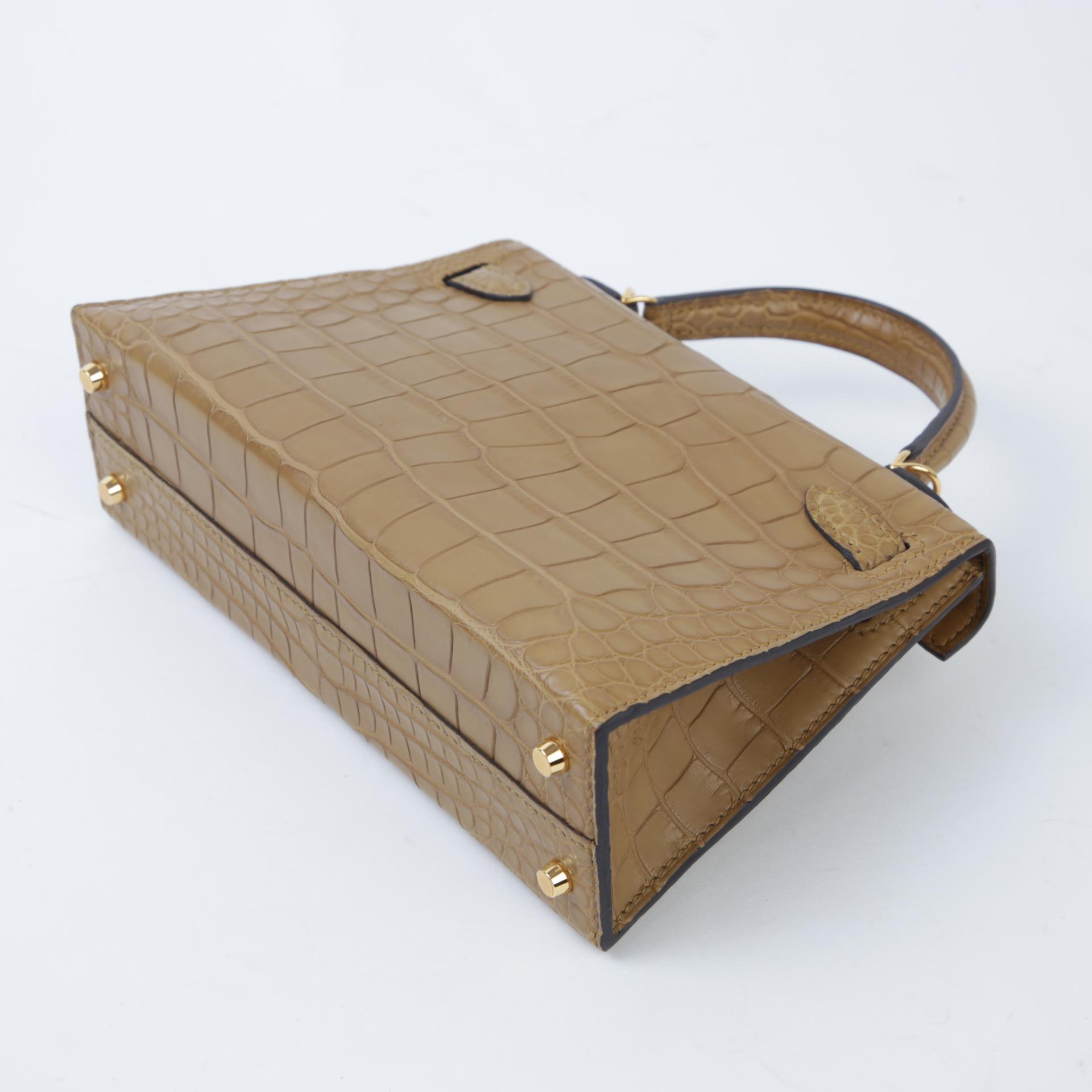 Excellent ( Rank SA ) HERMÈS Mini Kelly II Kraft (2H) Matte Alligator Gold hardware Z (2021) - 7