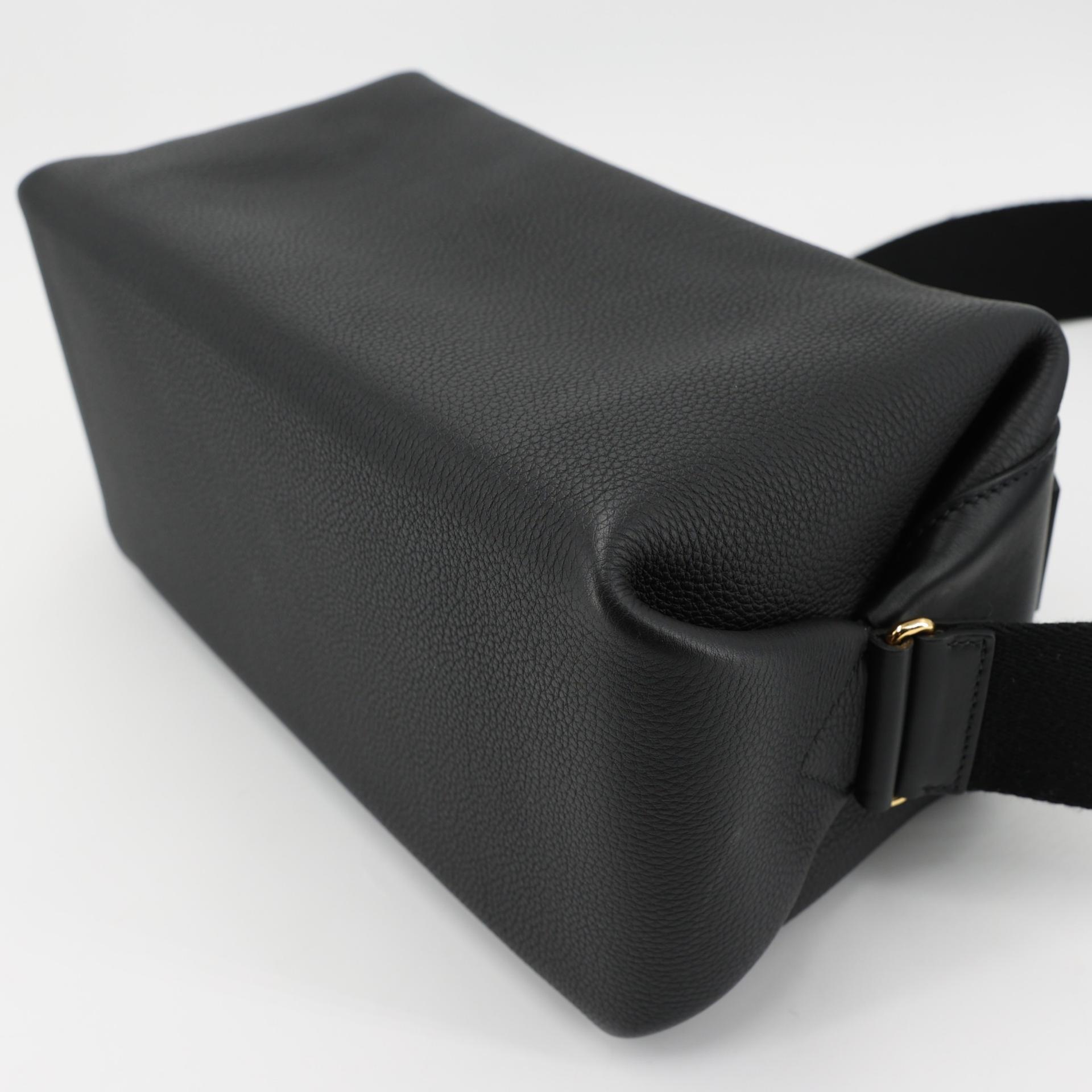 Excellent ( Rank SA ) HERMÈS Emile 30 Black (89) Togo Swift Wool Gold hardware Z (2021) - 8