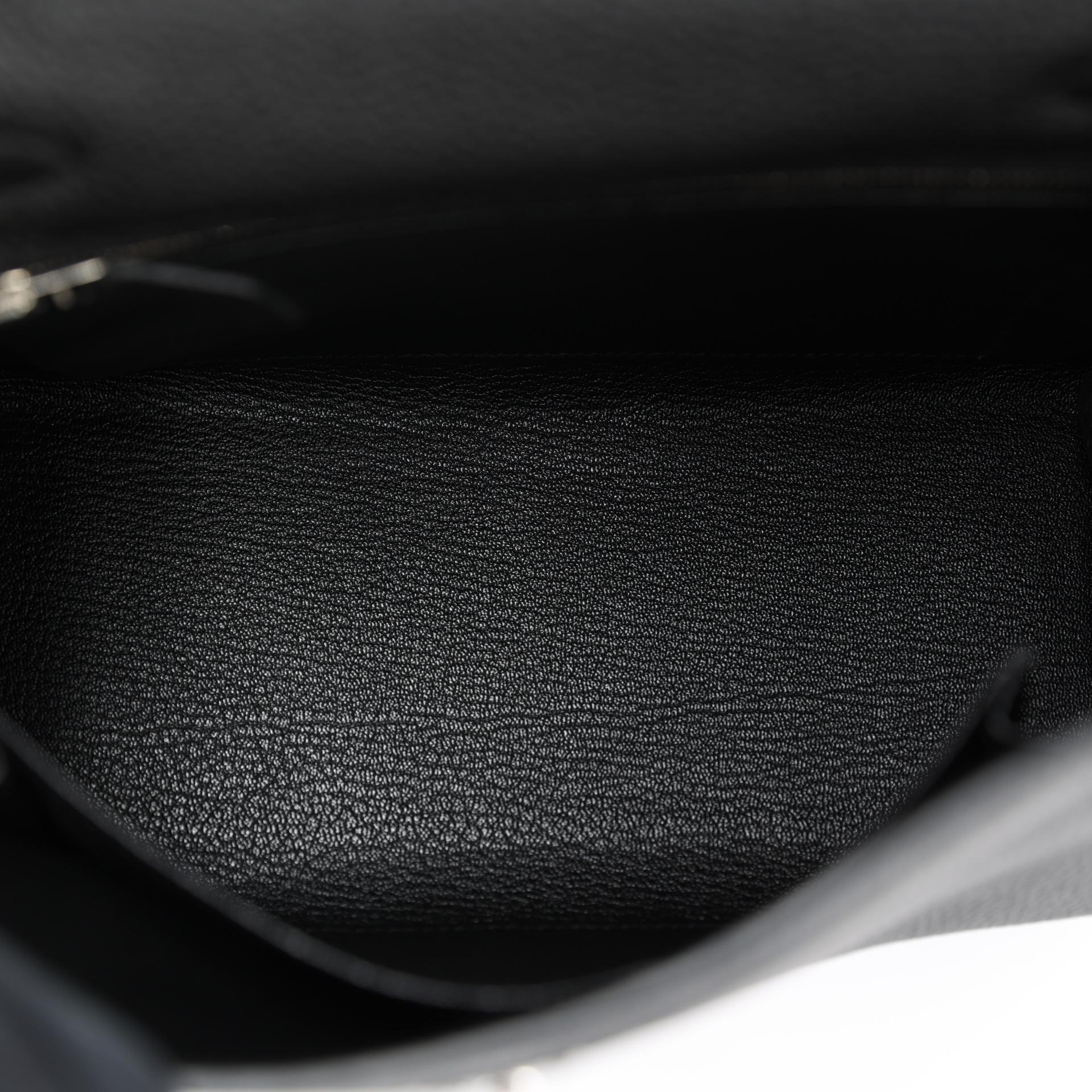 Very Good ( Rank A) HERMÈS Kelly 25 Black (89) Togo Palladium hardware C (2018) - 11