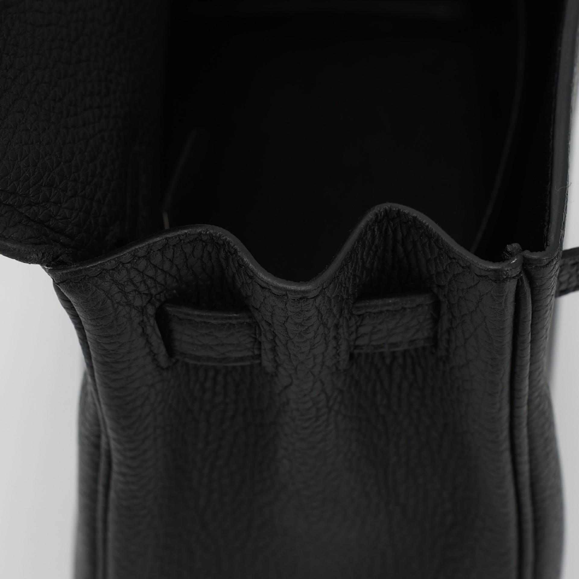 Very Good ( Rank A) HERMÈS Kelly 25 Black (89) Togo Palladium hardware C (2018) - 12