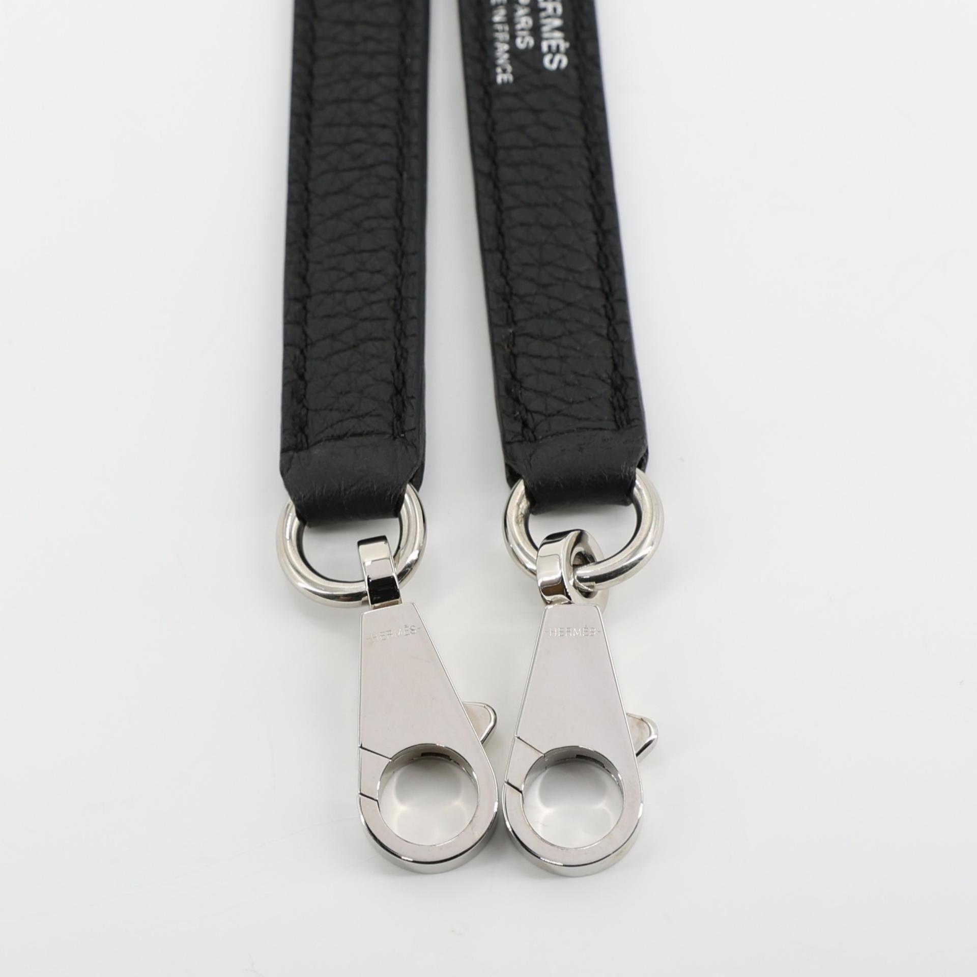 Very Good ( Rank A) HERMÈS Kelly 25 Black (89) Togo Palladium hardware C (2018) - 16