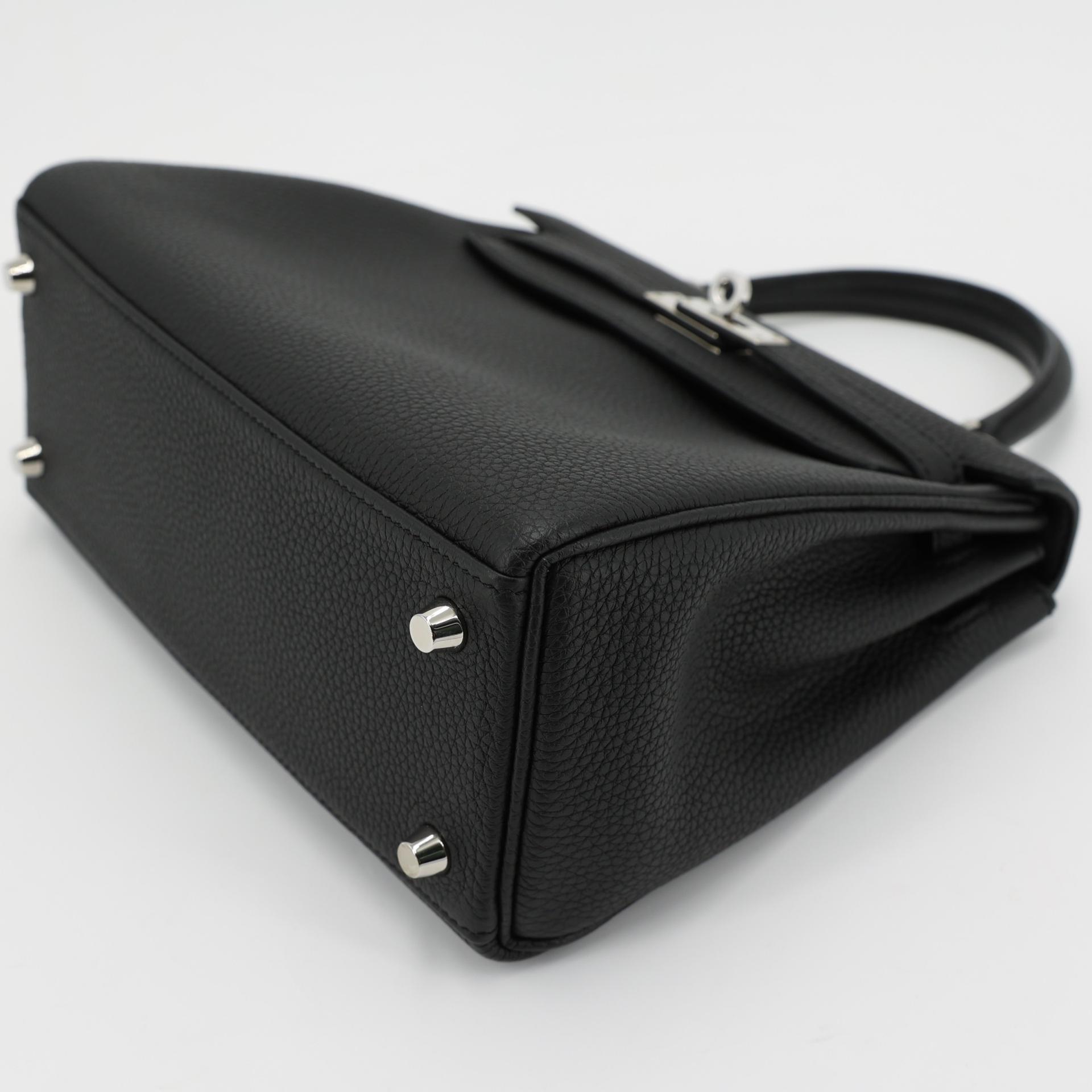 Very Good ( Rank A) HERMÈS Kelly 25 Black (89) Togo Palladium hardware C (2018) - 5