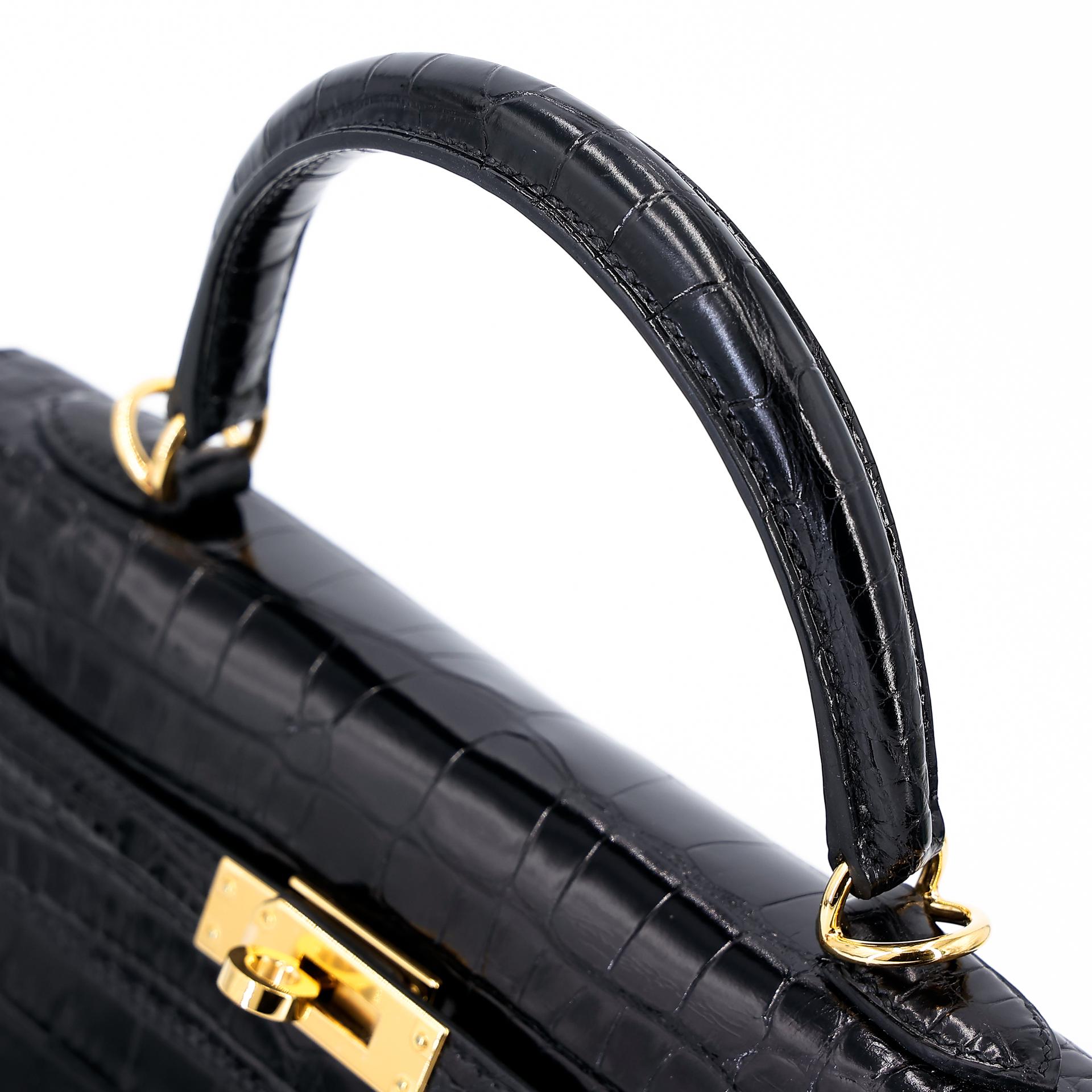 Excellent ( Rank SA ) HERMÈS Kelly 25 Sellier Black (89) Alligator Gold hardware Z (2021) - 3