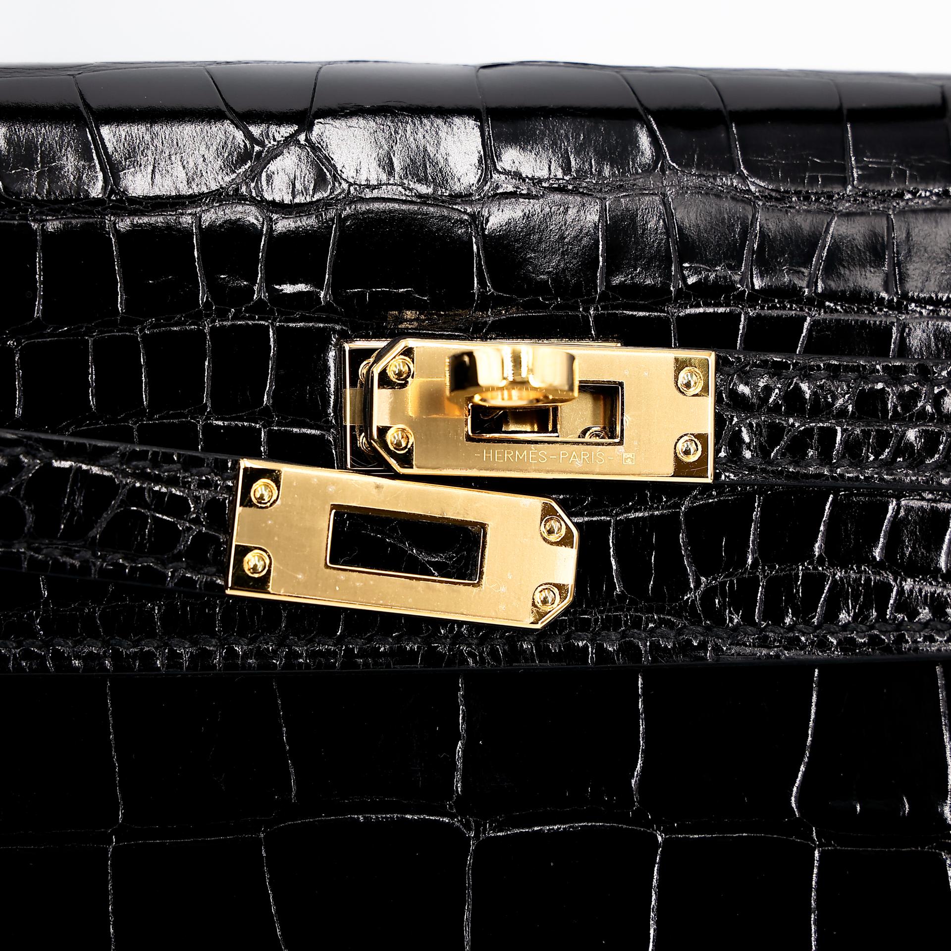 Excellent ( Rank SA ) HERMÈS Kelly 25 Sellier Black (89) Alligator Gold hardware Z (2021) - 19