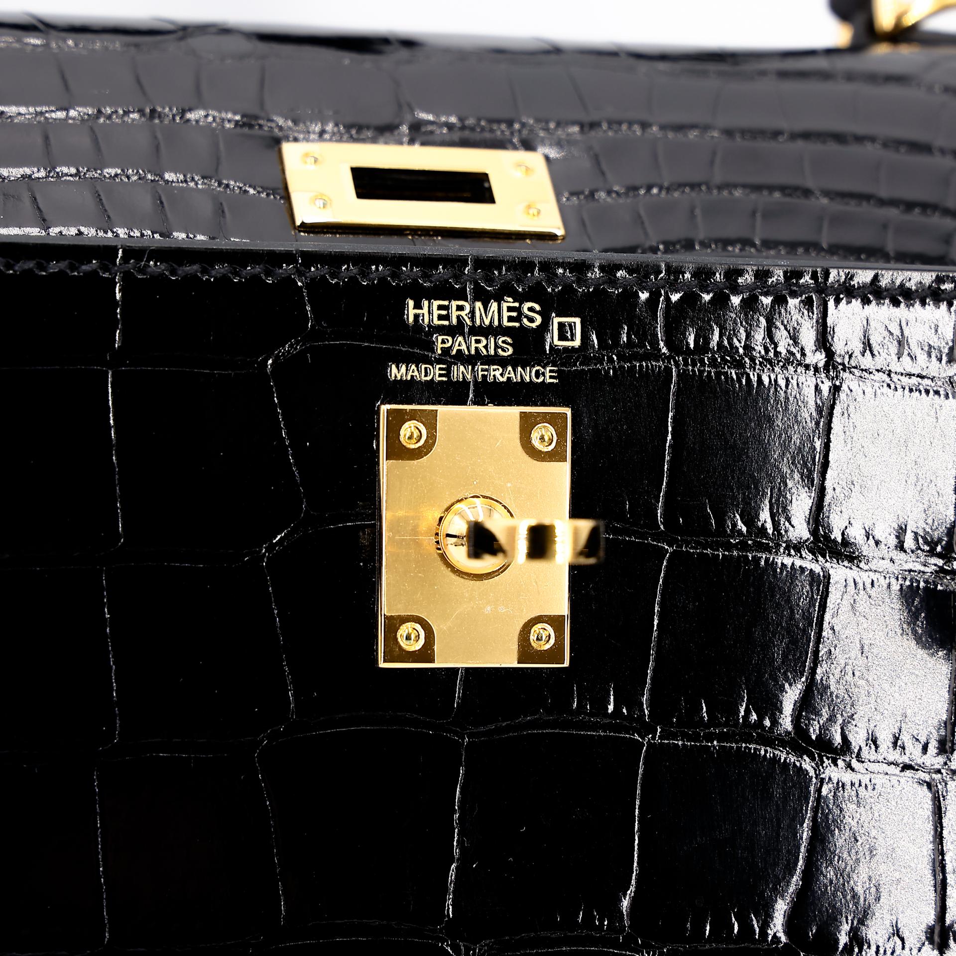 Excellent ( Rank SA ) HERMÈS Kelly 25 Sellier Black (89) Alligator Gold hardware Z (2021) - 29