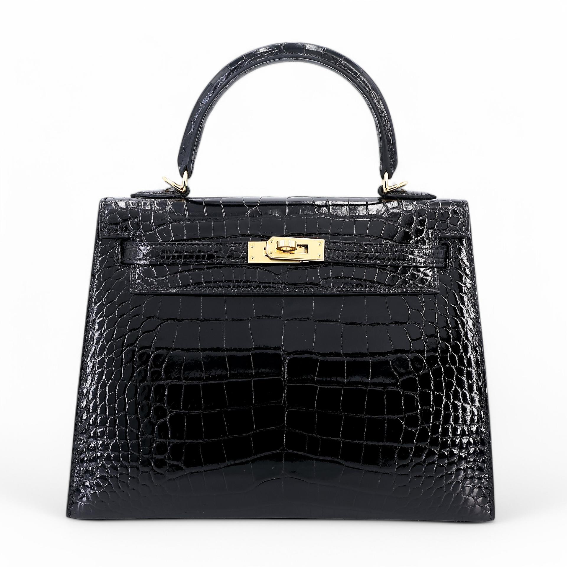 Excellent ( Rank SA ) HERMÈS Kelly 25 Sellier Black (89) Alligator Gold hardware Z (2021) - 1