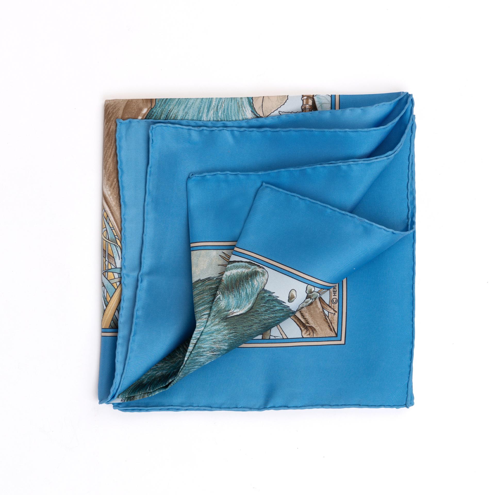 Unused ( Rank NS ) HERMÈS Carre 90 scarf Blue Silk - 3