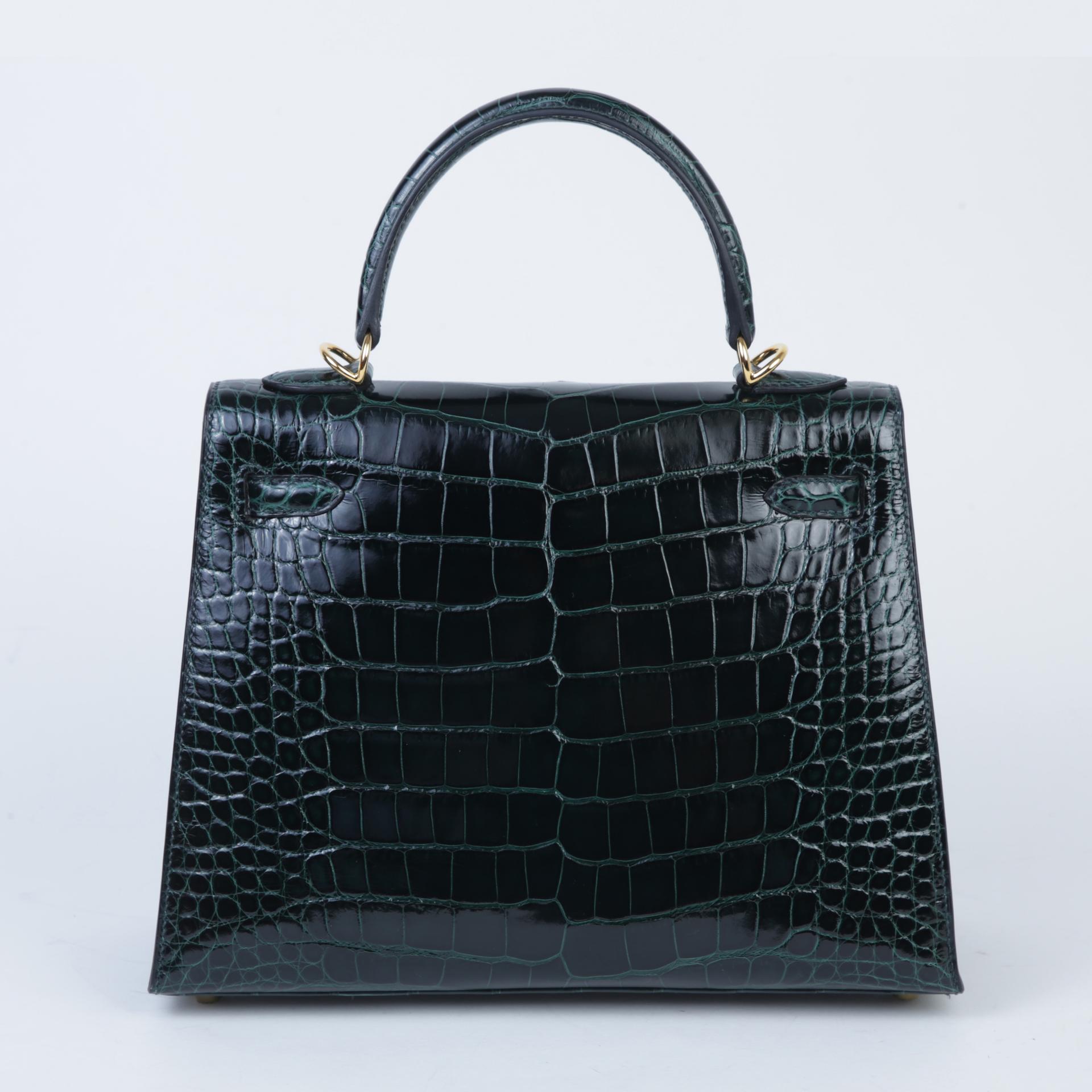 Very Good ( Rank A) HERMÈS Kelly 25 Sellier Vert Cypress (6O) Shiny Alligator Gold hardware U (2022) - 2