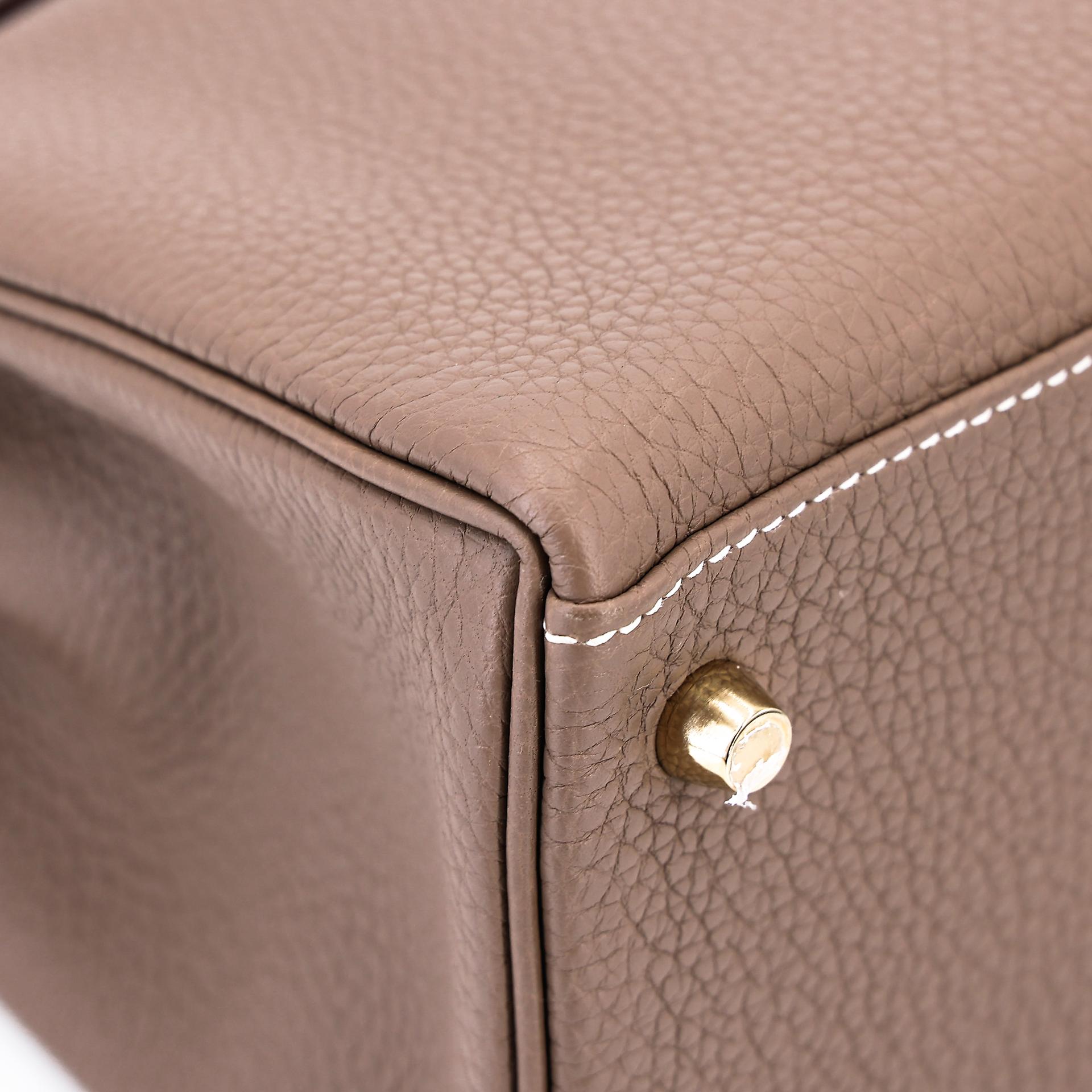 Very Good ( Rank A) HERMÈS Kelly 28 Etoupe (18) Togo Gold hardware Y (2020) - 9