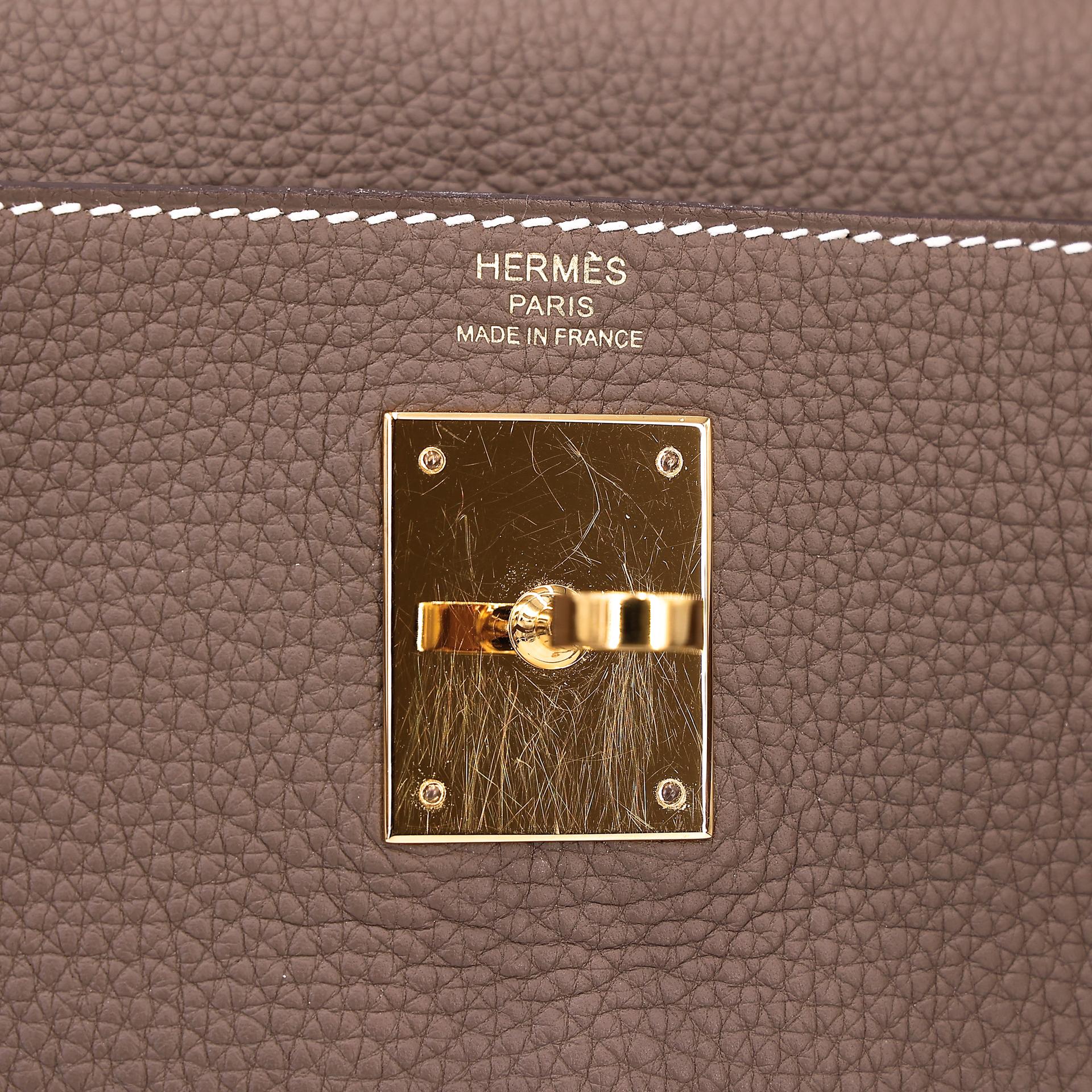 Very Good ( Rank A) HERMÈS Kelly 28 Etoupe (18) Togo Gold hardware Y (2020) - 19