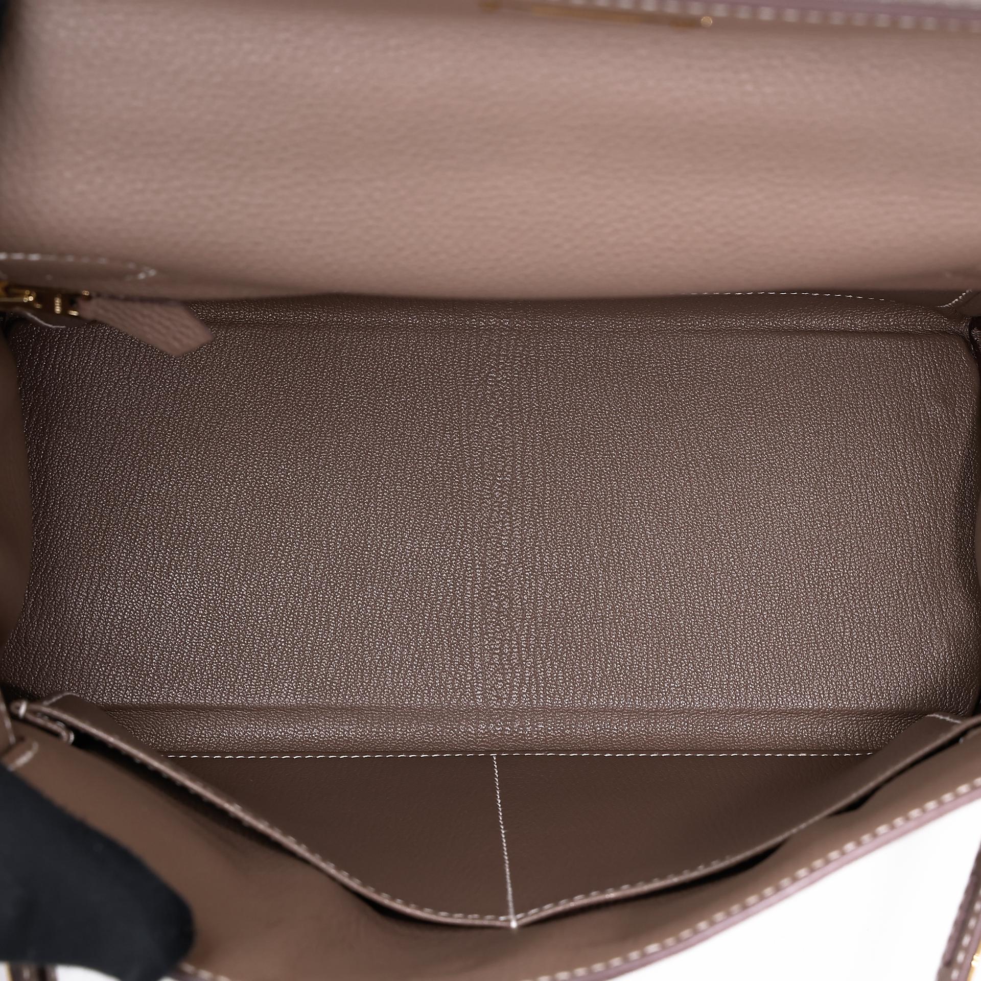 Very Good ( Rank A) HERMÈS Kelly 28 Etoupe (18) Togo Gold hardware Y (2020) - 25