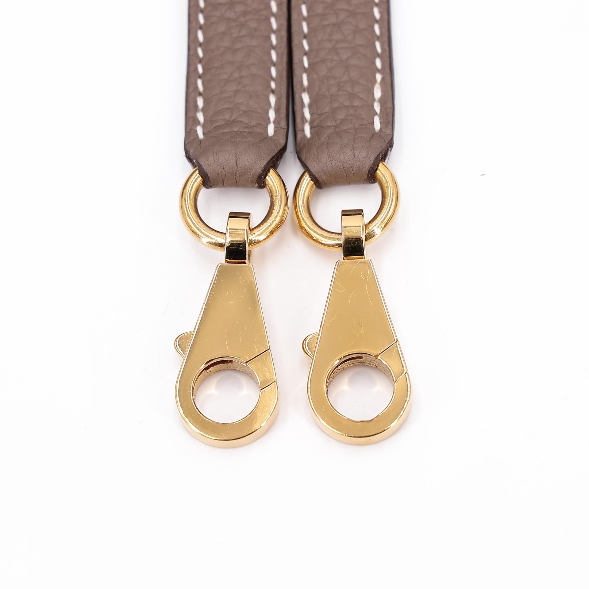 Very Good ( Rank A) HERMÈS Kelly 28 Etoupe (18) Togo Gold hardware Y (2020) - 29