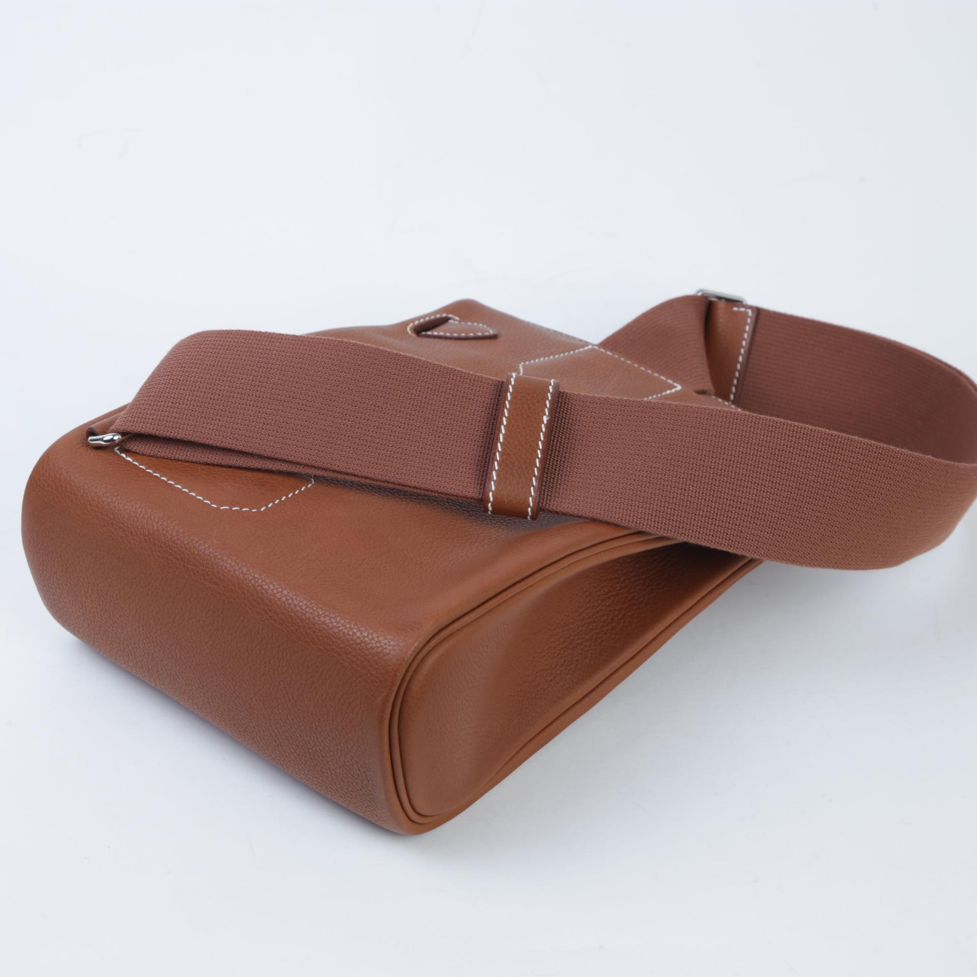Brand New ( Rank N ) HERMÈS Hac a Dos PM Fauve (34) Barenia Faubourg Palladium hardware W (2024) - 7