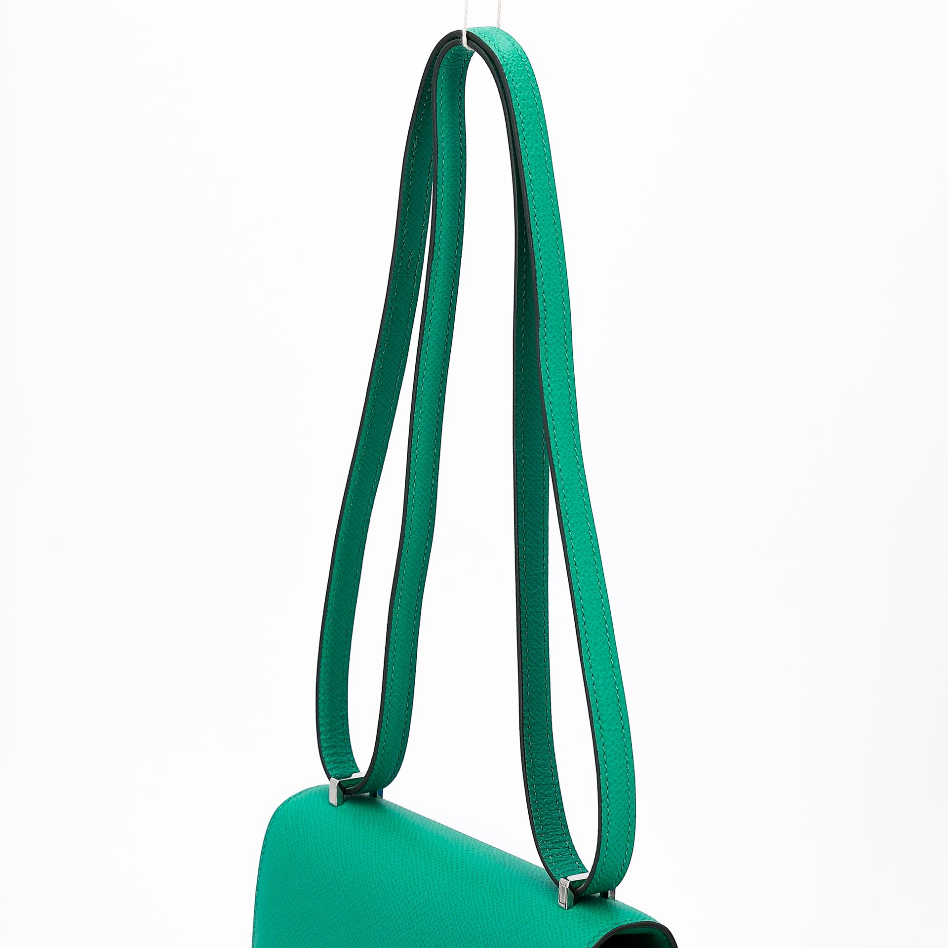 Very Good ( Rank A) HERMÈS Constance Mini Vert Vertigo (U4) Epsom Enamel hardware Z (2021) - 3