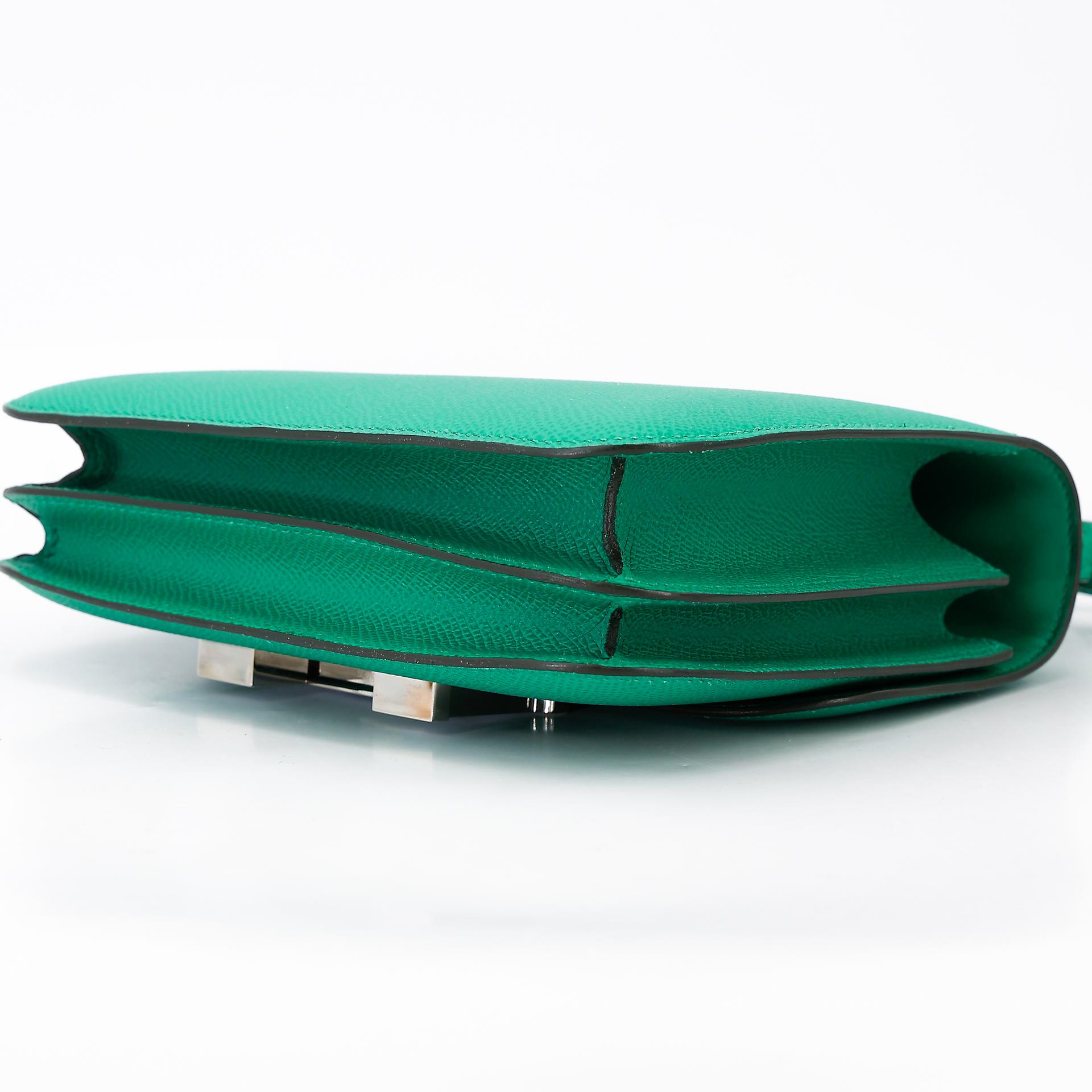 Very Good ( Rank A) HERMÈS Constance Mini Vert Vertigo (U4) Epsom Enamel hardware Z (2021) - 6