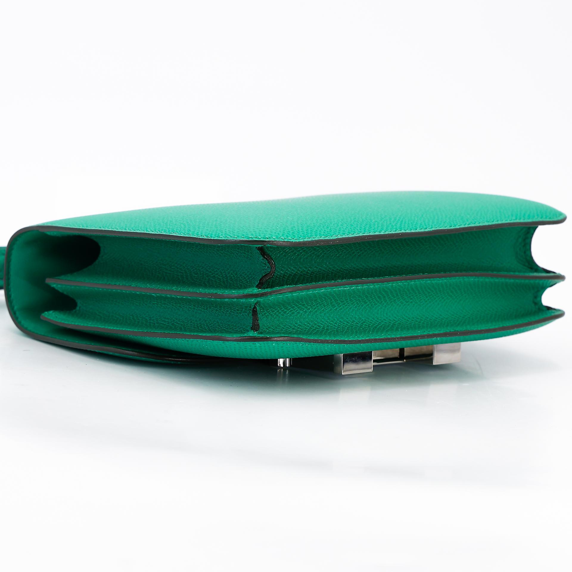 Very Good ( Rank A) HERMÈS Constance Mini Vert Vertigo (U4) Epsom Enamel hardware Z (2021) - 7