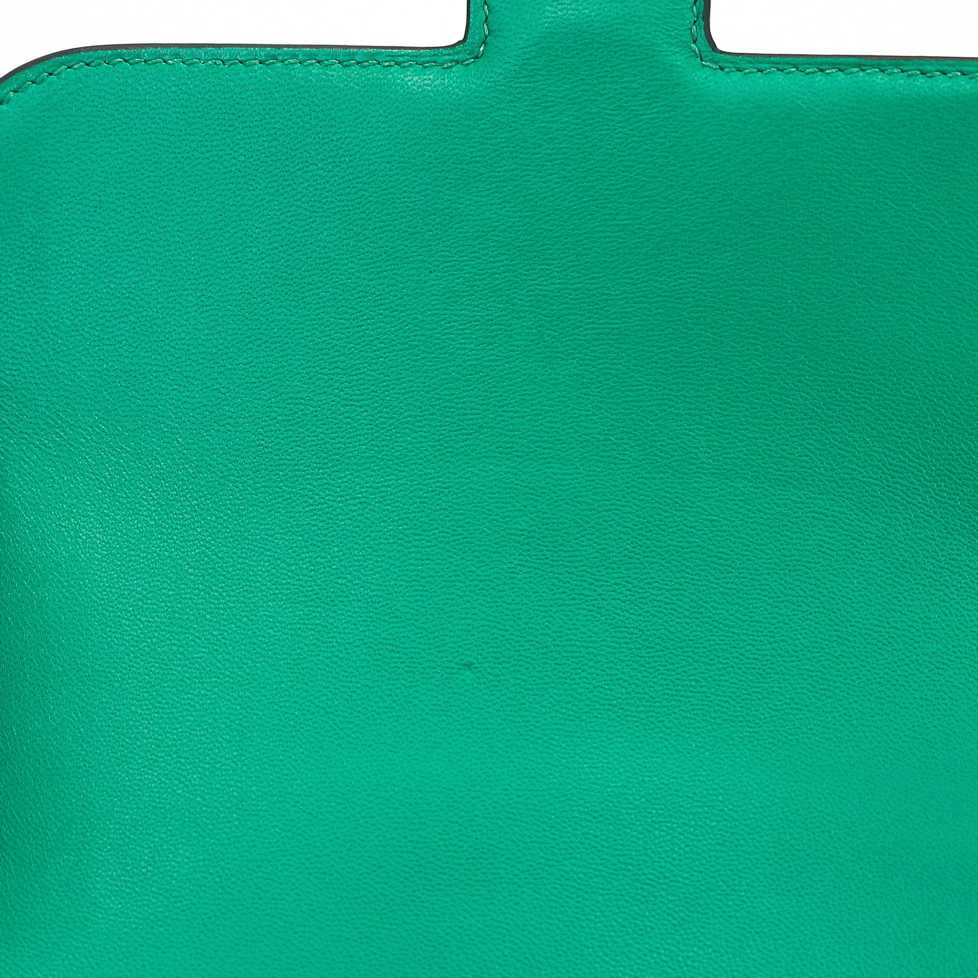 Very Good ( Rank A) HERMÈS Constance Mini Vert Vertigo (U4) Epsom Enamel hardware Z (2021) - 12