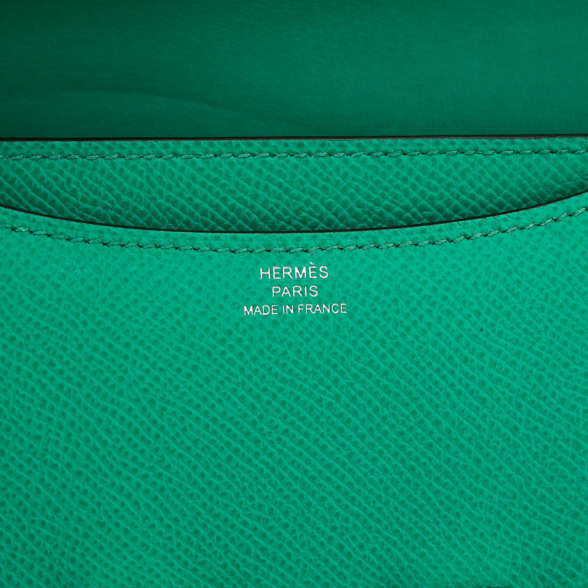 Very Good ( Rank A) HERMÈS Constance Mini Vert Vertigo (U4) Epsom Enamel hardware Z (2021) - 14