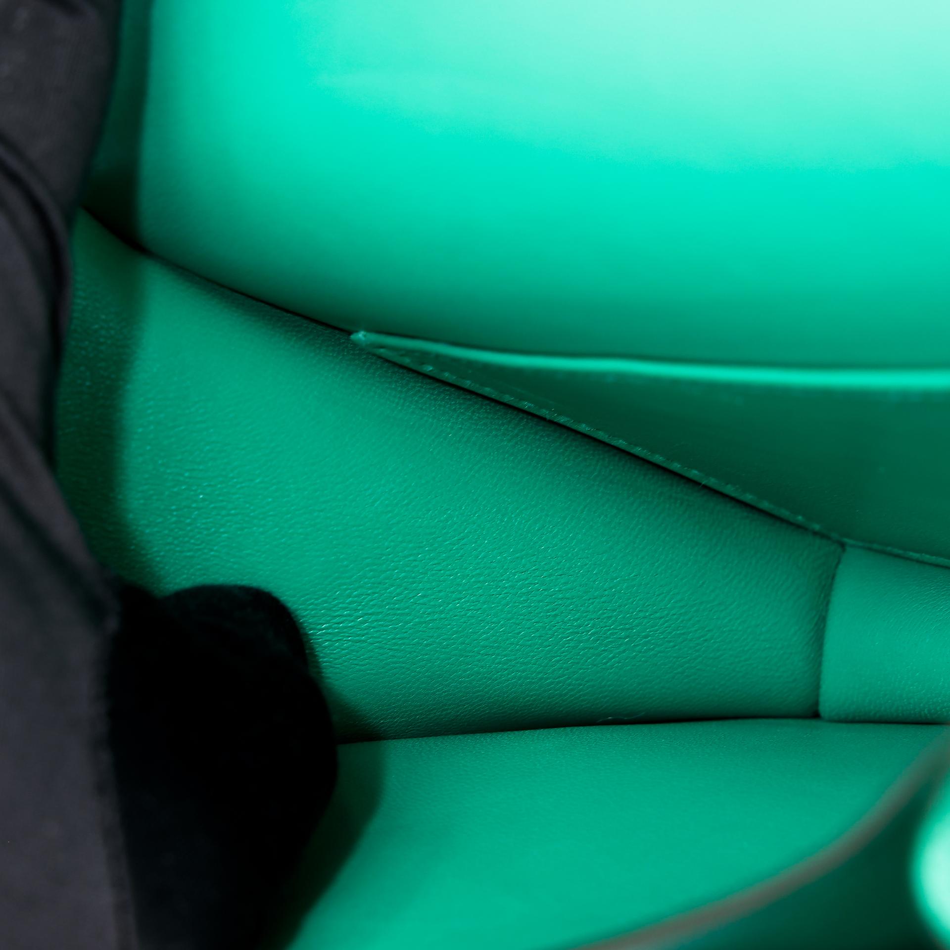 Very Good ( Rank A) HERMÈS Constance Mini Vert Vertigo (U4) Epsom Enamel hardware Z (2021) - 20