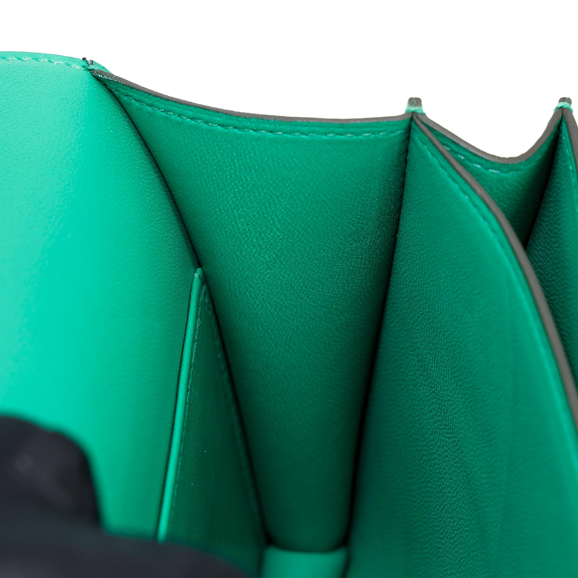 Very Good ( Rank A) HERMÈS Constance Mini Vert Vertigo (U4) Epsom Enamel hardware Z (2021) - 21