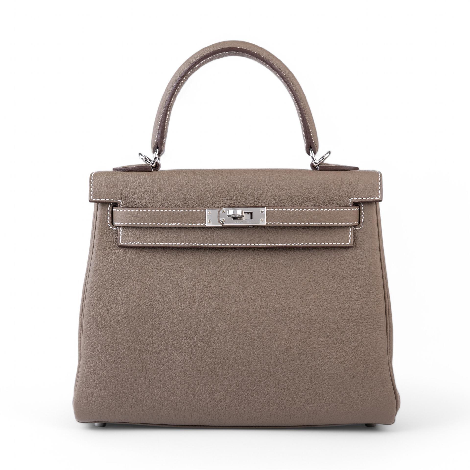 Brand New ( Rank N ) HERMÈS Kelly 25 Etoupe (18) Togo Palladium hardware W (2024) - 1