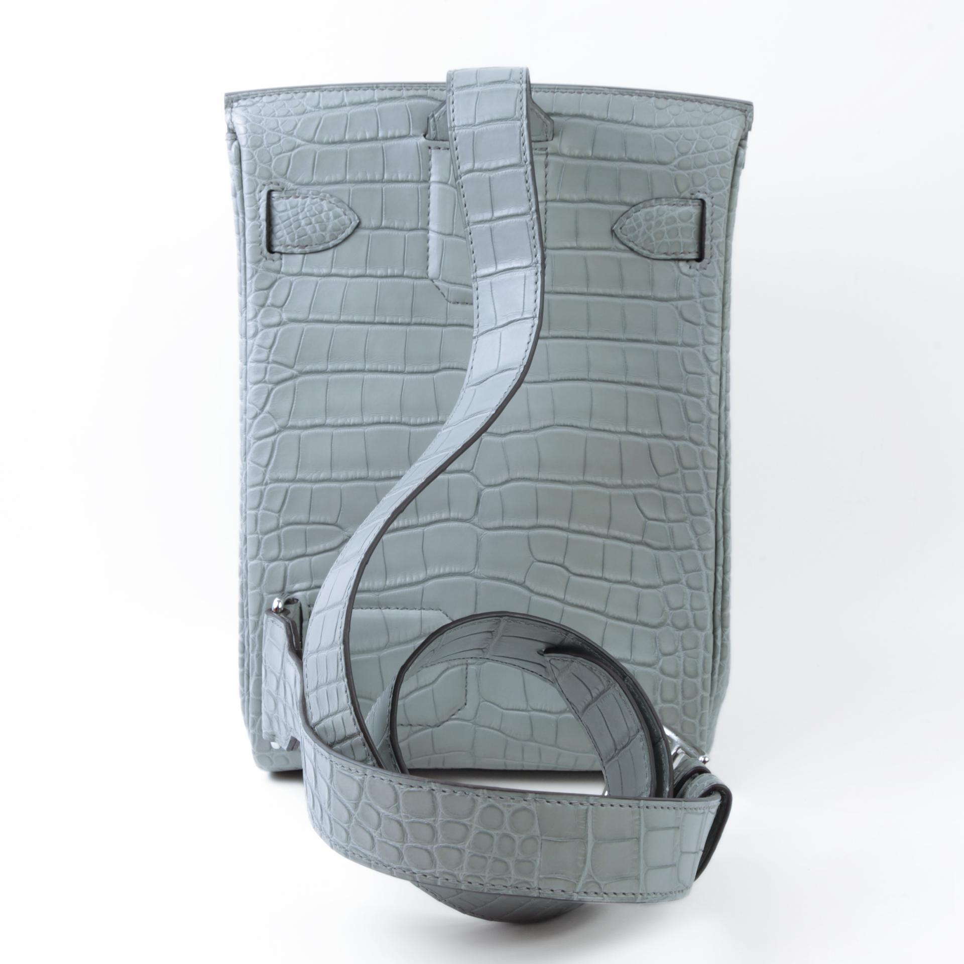 Brand New ( Rank N ) HERMÈS Hac a Dos PM Gris Ciment (0V) Matte Alligator Palladium hardware W (2024) - 2