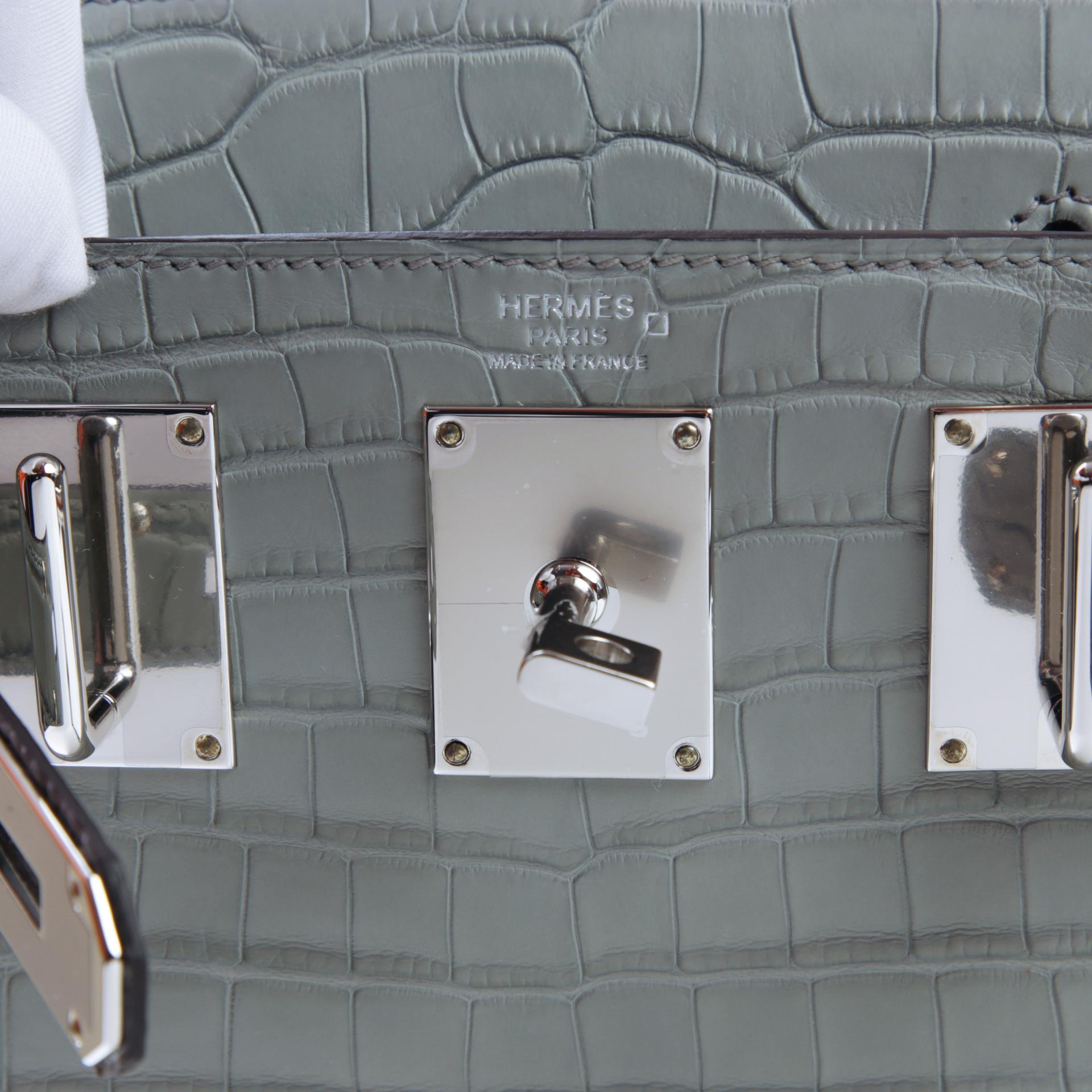 Brand New ( Rank N ) HERMÈS Hac a Dos PM Gris Ciment (0V) Matte Alligator Palladium hardware W (2024) - 10