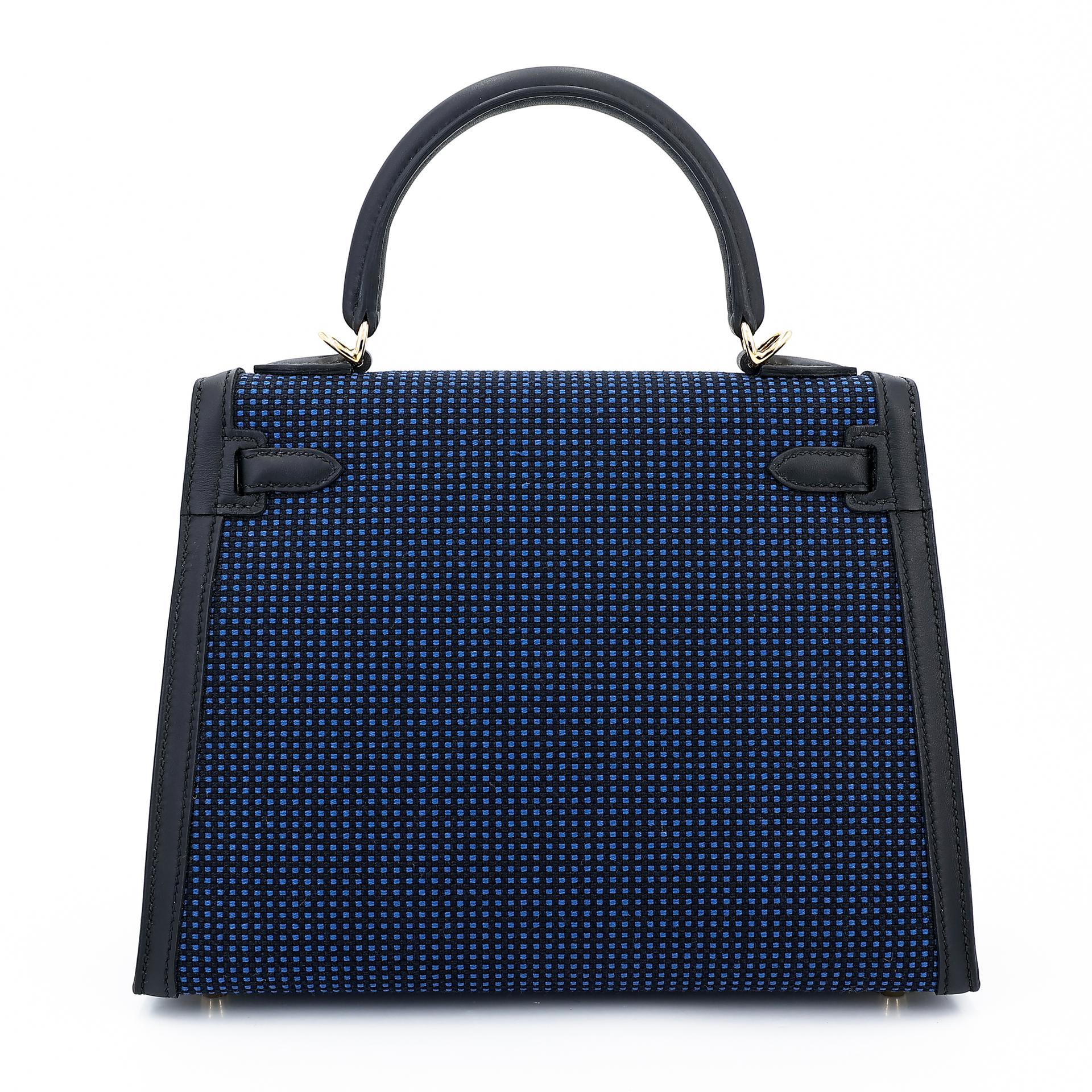 Excellent ( Rank SA ) HERMÈS Limited Edition Kelly 25 Quadrille Sellier Navy (7U) Black (89) Swift Toile Quadrille canvas Gold hardware W (2024) - 2