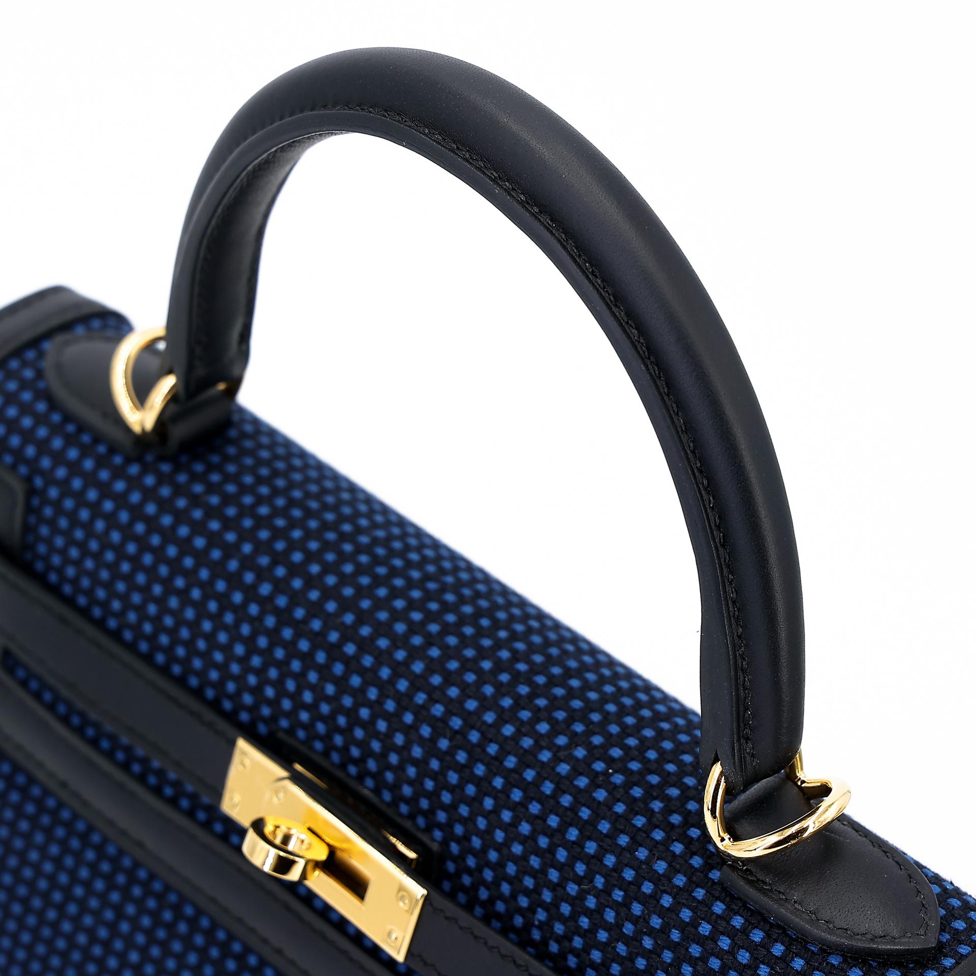 Excellent ( Rank SA ) HERMÈS Limited Edition Kelly 25 Quadrille Sellier Navy (7U) Black (89) Swift Toile Quadrille canvas Gold hardware W (2024) - 3