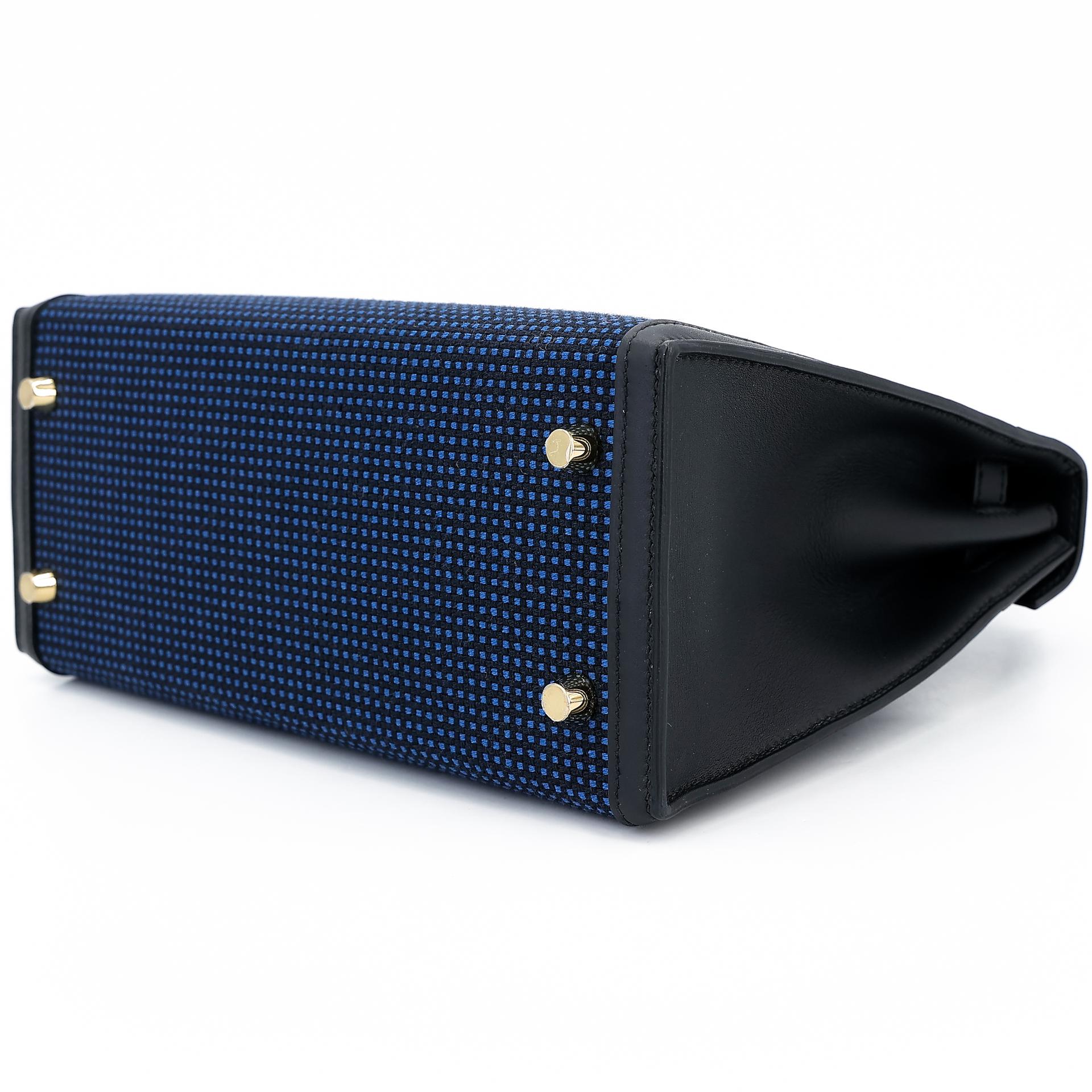 Excellent ( Rank SA ) HERMÈS Limited Edition Kelly 25 Quadrille Sellier Navy (7U) Black (89) Swift Toile Quadrille canvas Gold hardware W (2024) - 6