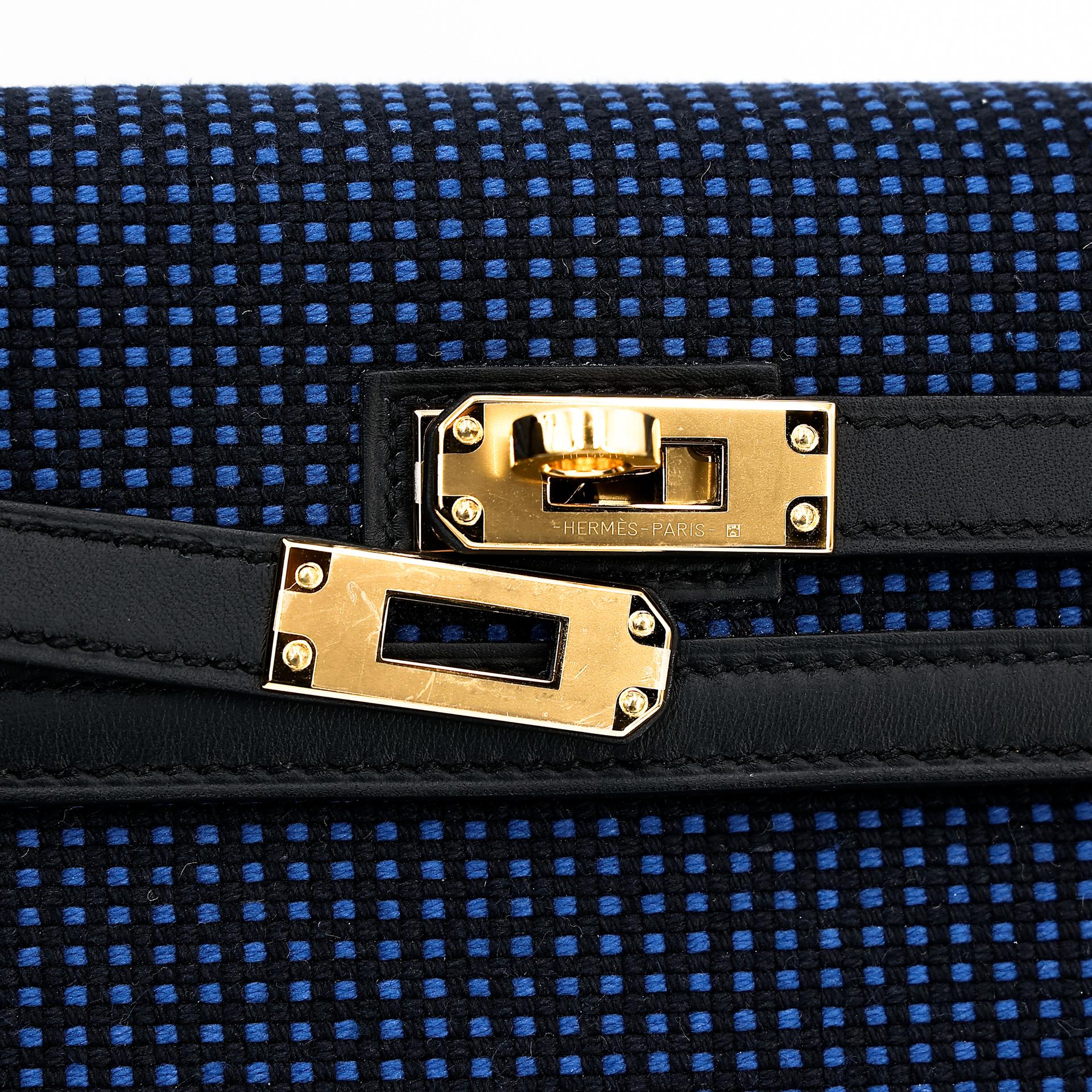 Excellent ( Rank SA ) HERMÈS Limited Edition Kelly 25 Quadrille Sellier Navy (7U) Black (89) Swift Toile Quadrille canvas Gold hardware W (2024) - 10