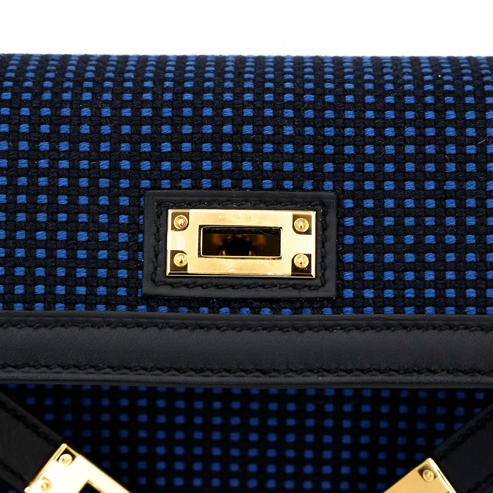 Excellent ( Rank SA ) HERMÈS Limited Edition Kelly 25 Quadrille Sellier Navy (7U) Black (89) Swift Toile Quadrille canvas Gold hardware W (2024) - 13