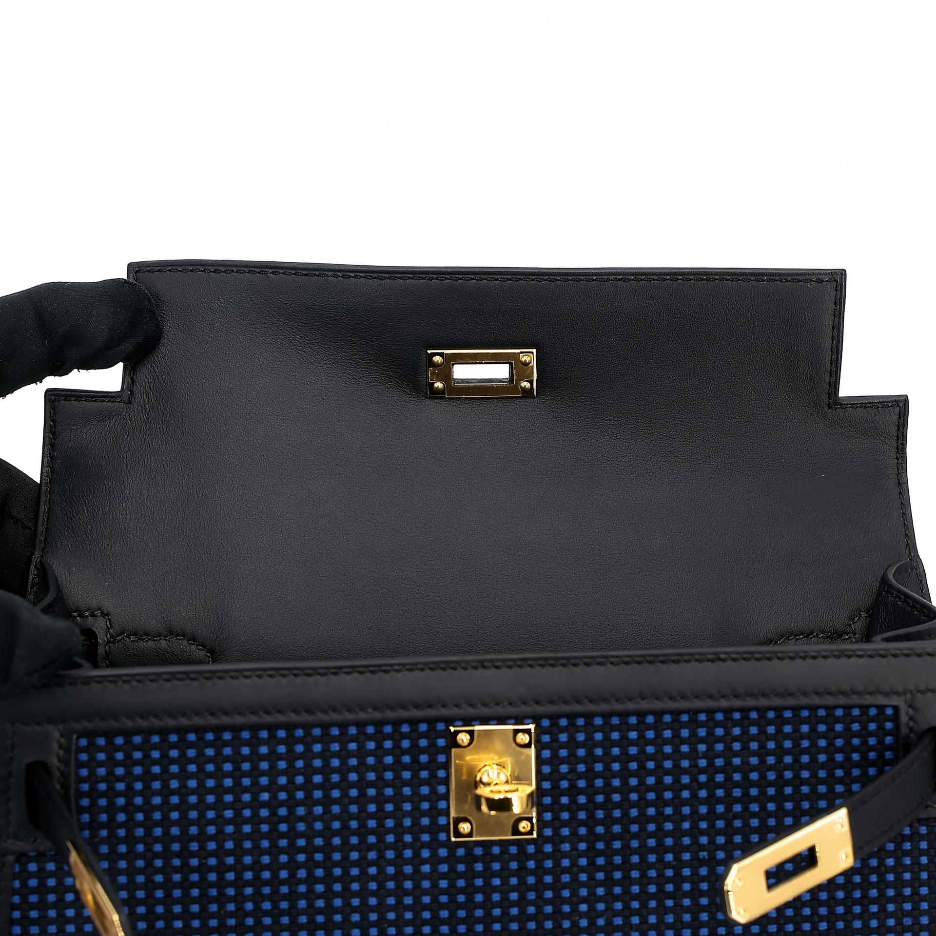 Excellent ( Rank SA ) HERMÈS Limited Edition Kelly 25 Quadrille Sellier Navy (7U) Black (89) Swift Toile Quadrille canvas Gold hardware W (2024) - 16
