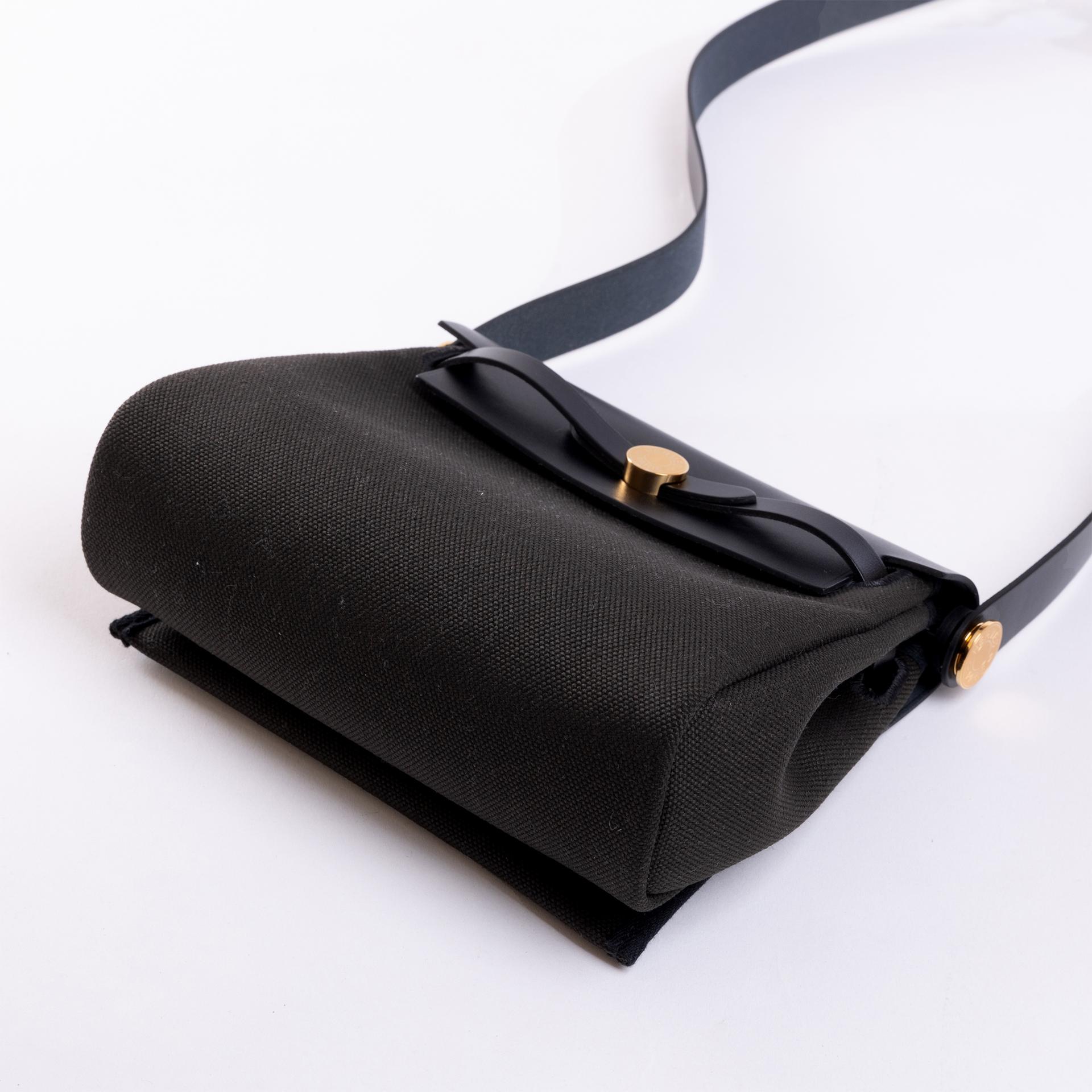 Brand New ( Rank N ) HERMÈS Herbag Zip Mini 20 Dark Bronze （O0） Black (89) Canvas Gold hardware W (2024) - 4