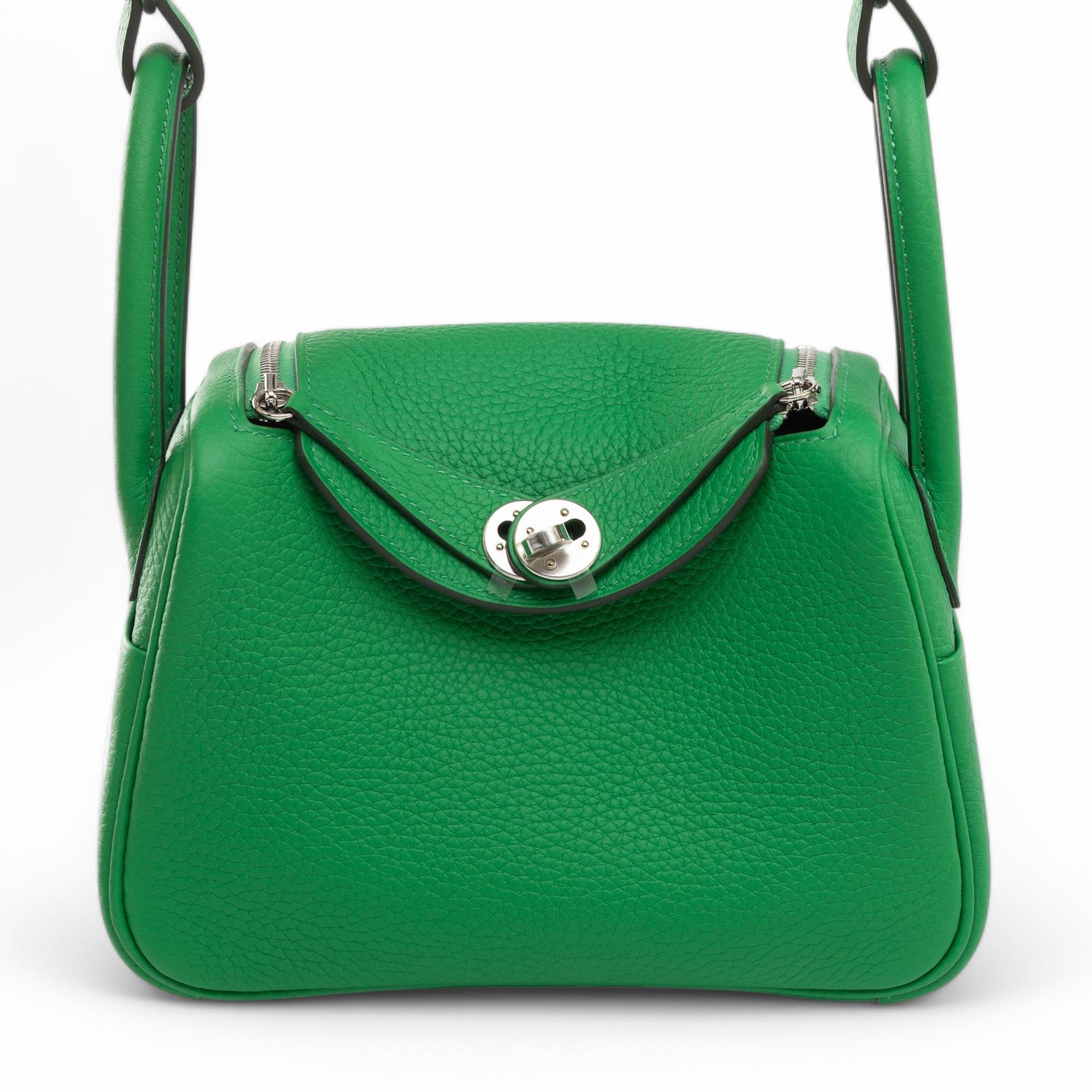 全新 HERMÈS 愛馬仕 Mini Lindy 二代 1K 竹子綠 Bamboo Clemence小牛皮 銀扣 W刻 2024年 - 1